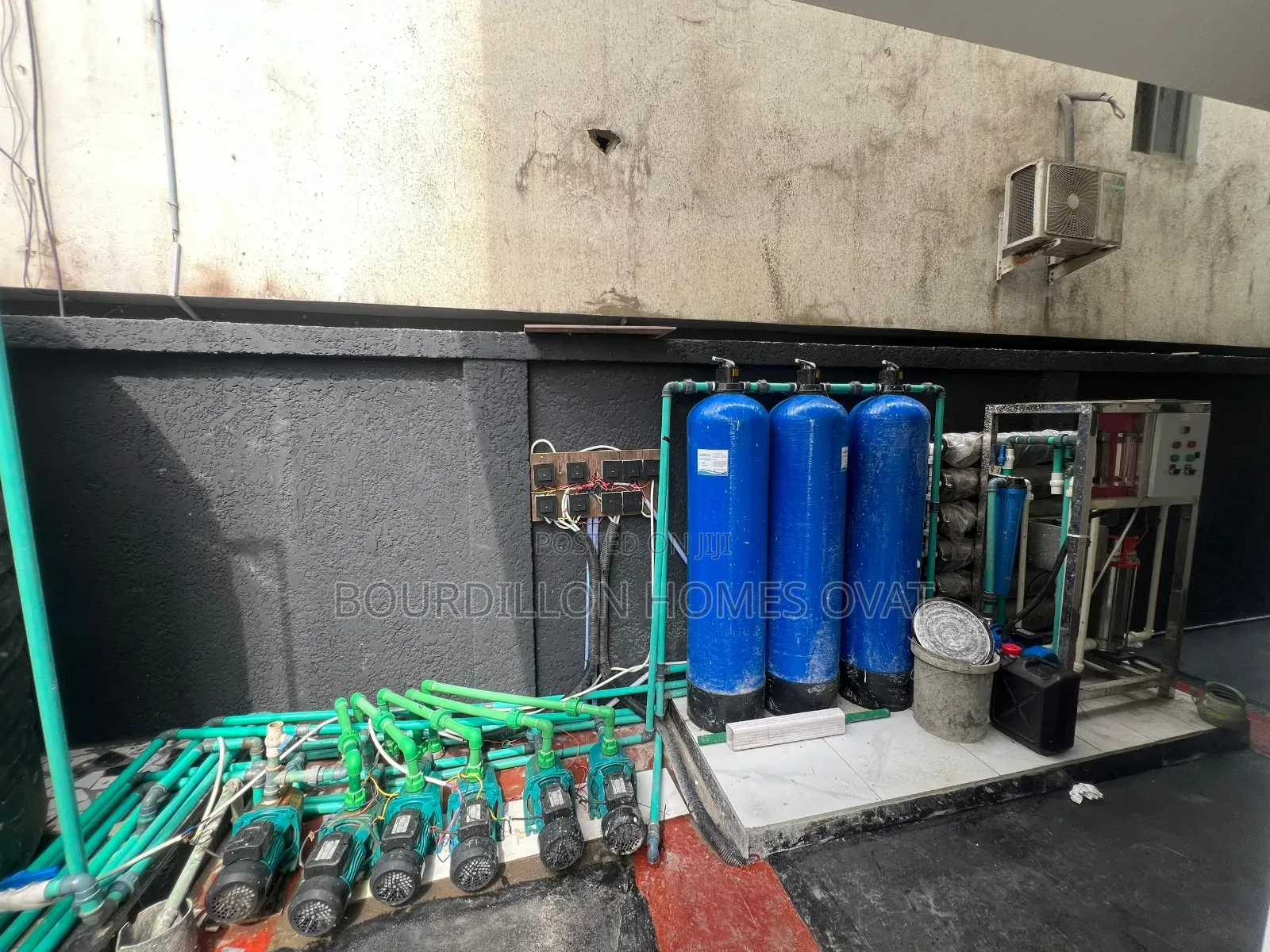 3bdrm Apartment in Lekki Phase 1 for sale