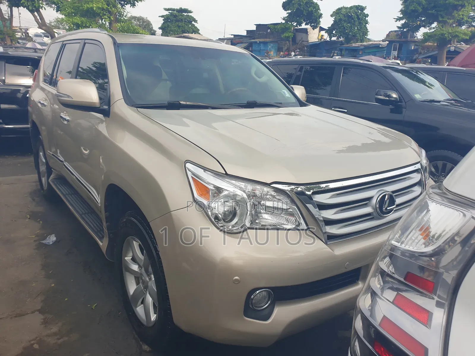 Lexus GX 460 Premium 2012 Gold