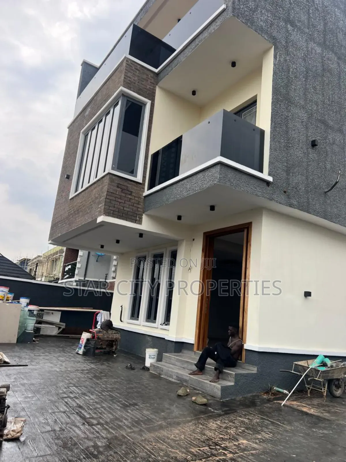 5bdrm Duplex in Ikeja, Adeniyi Jones for sale