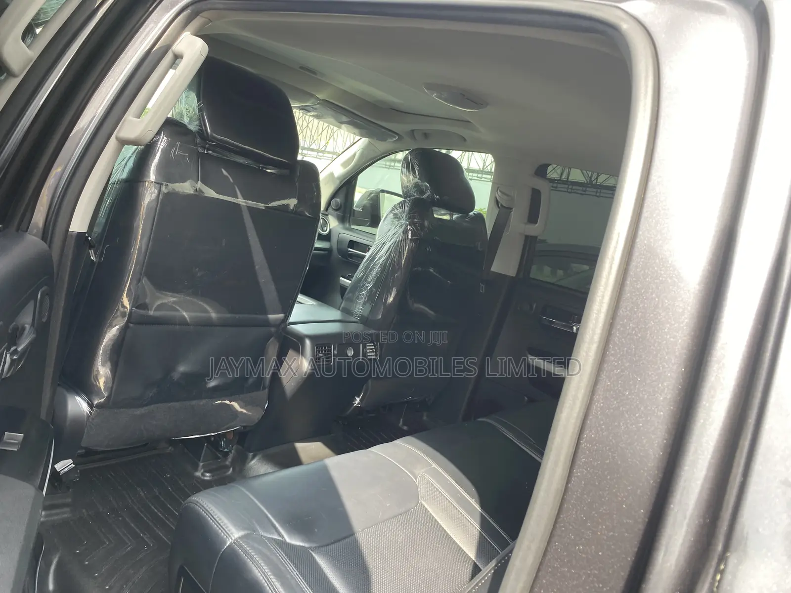 Toyota Tundra Limited 5.7L V8 4x2 CrewMax 5.6 ft. box 145.7 in. WB 2018