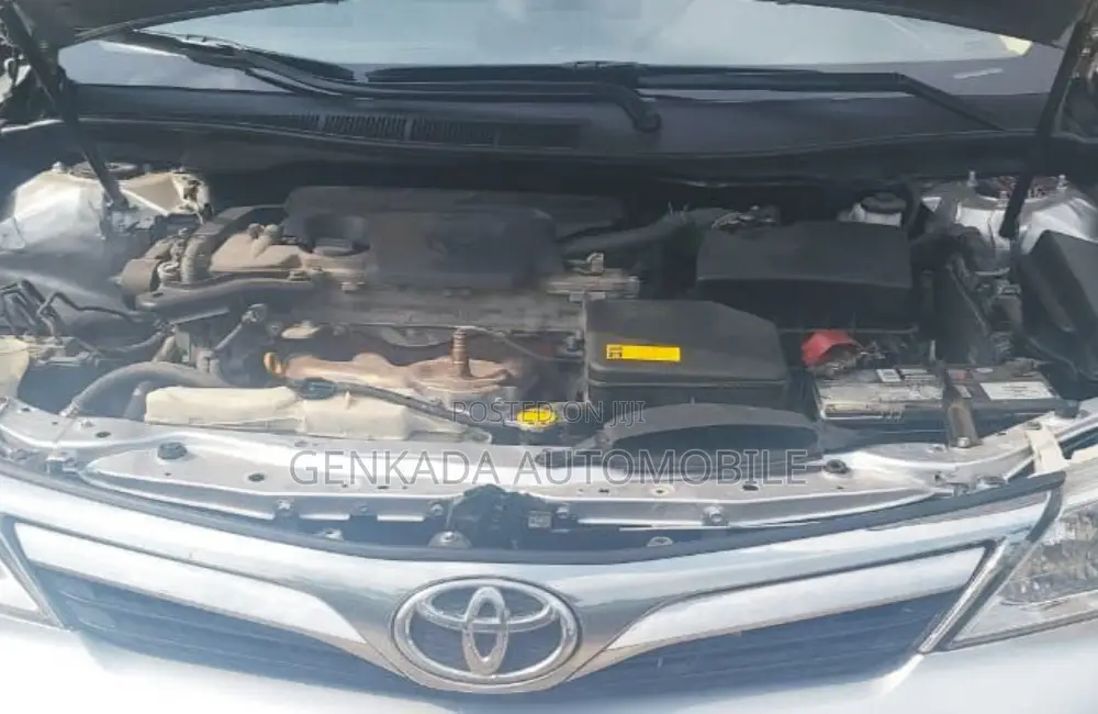 Toyota Camry 2012 Silver