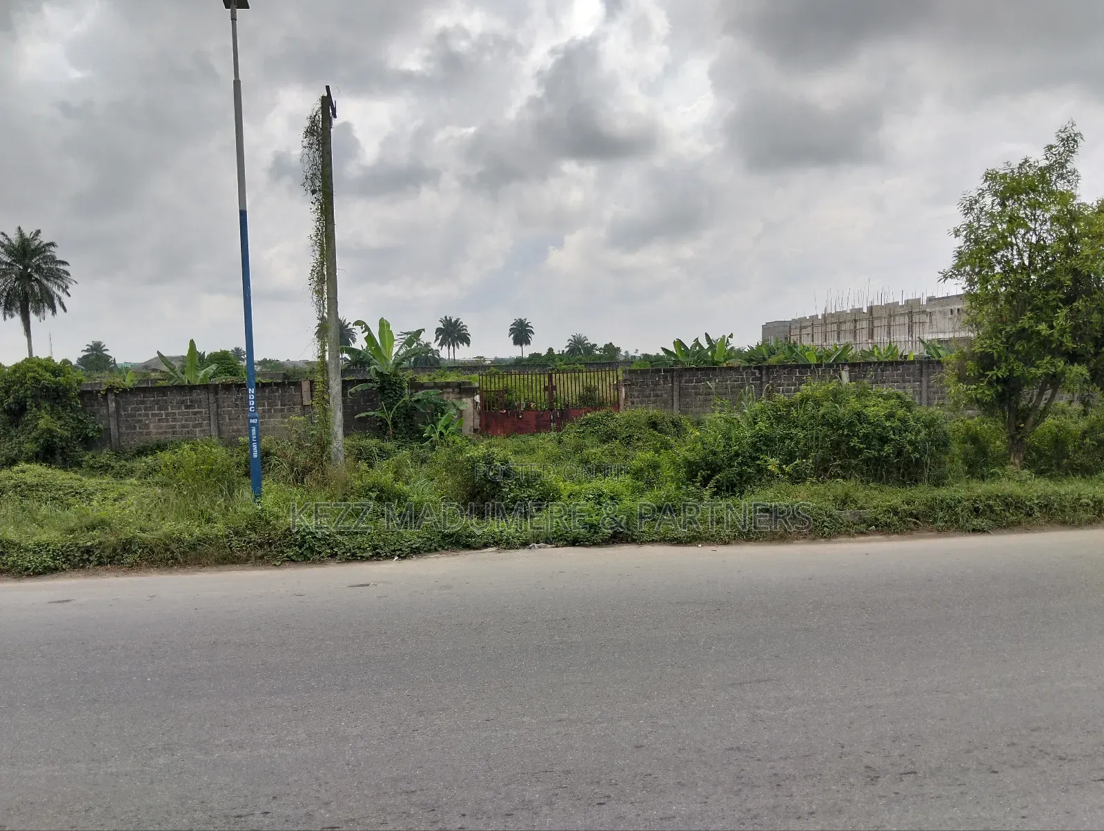 For Sale : Fenced Cofo 16 Plots Obirikwere New Airport , Ph