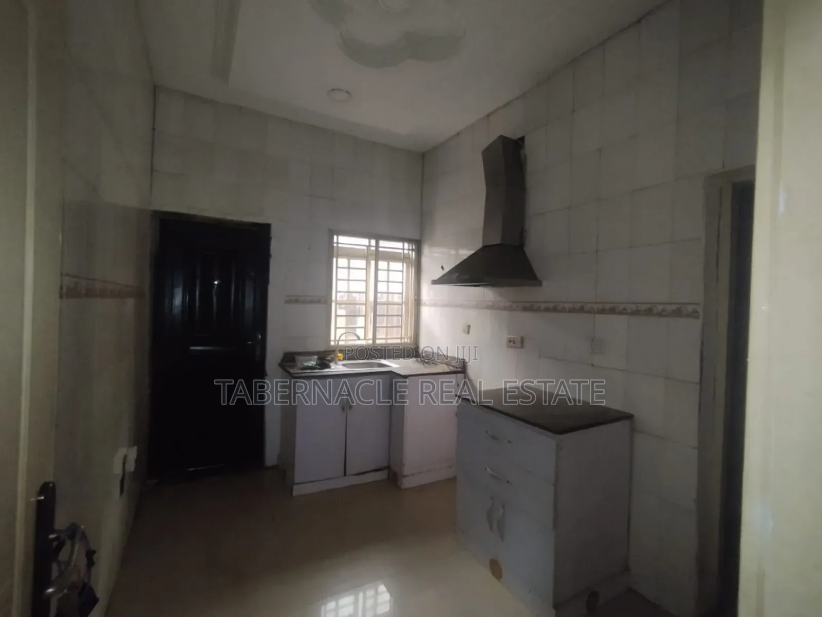 3bdrm Apartment in Royal Elepe Estate  for rent