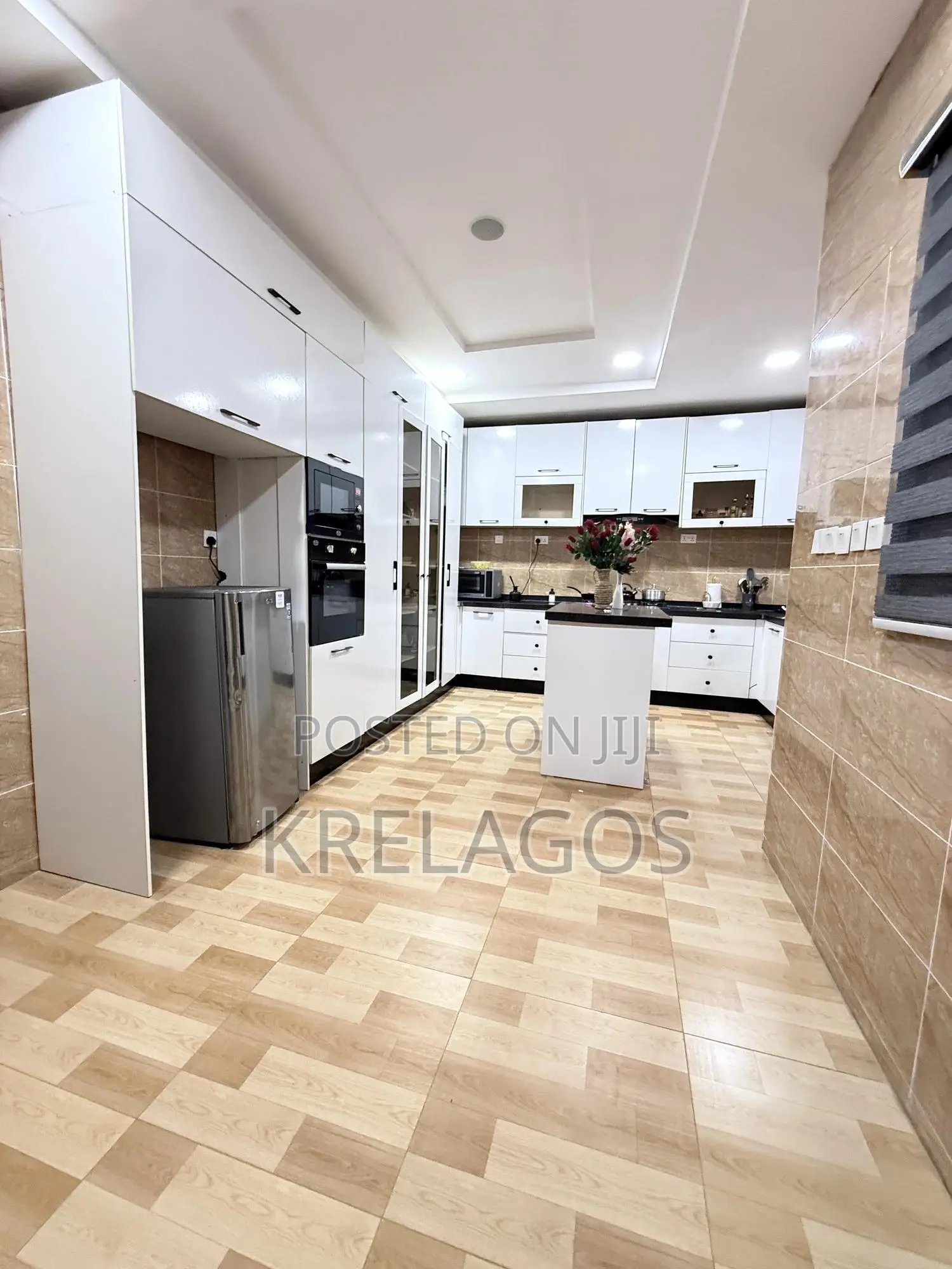 4bdrm Duplex in Ikate for sale