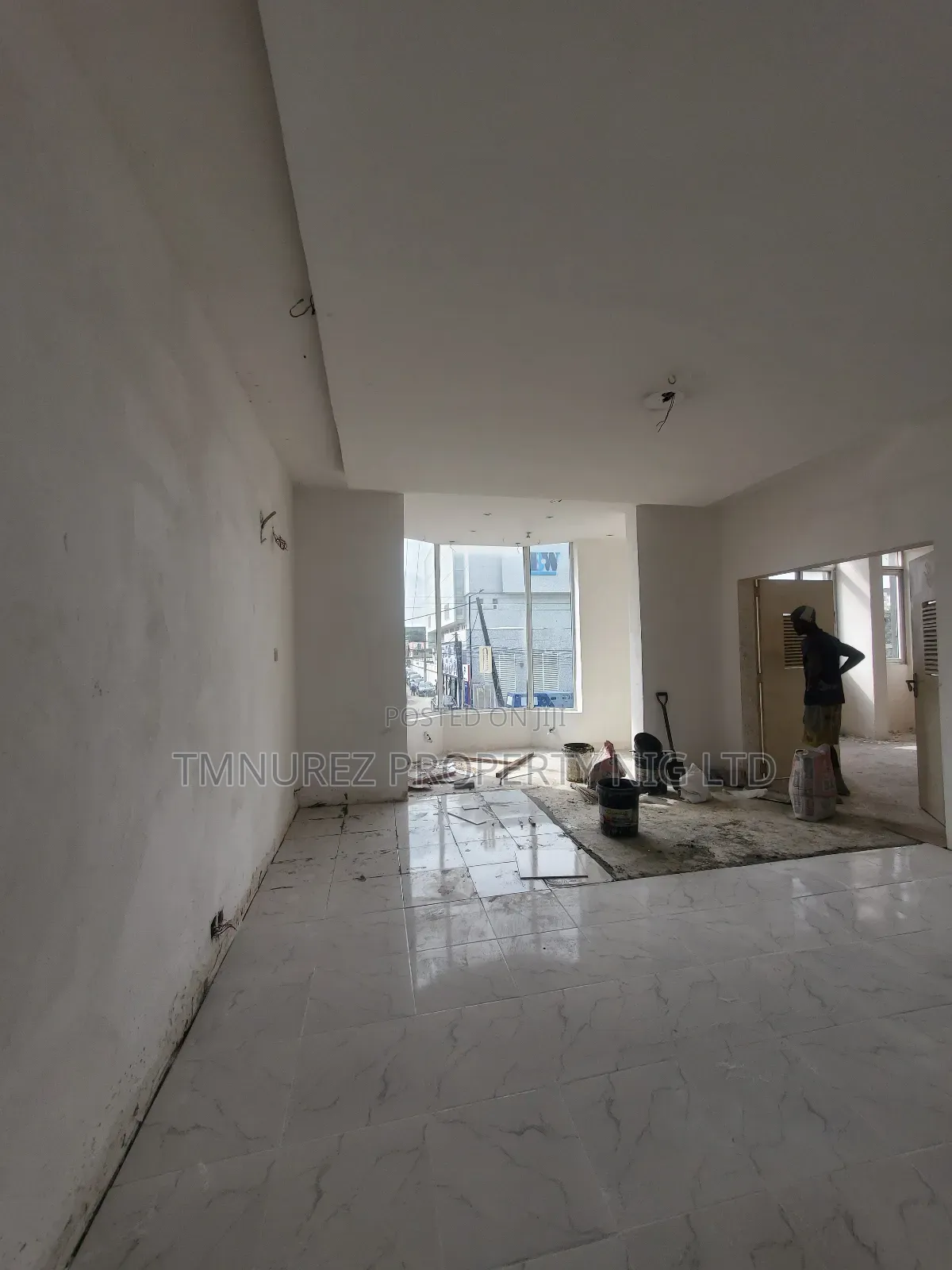 Comercial Space at Vi for Rent
