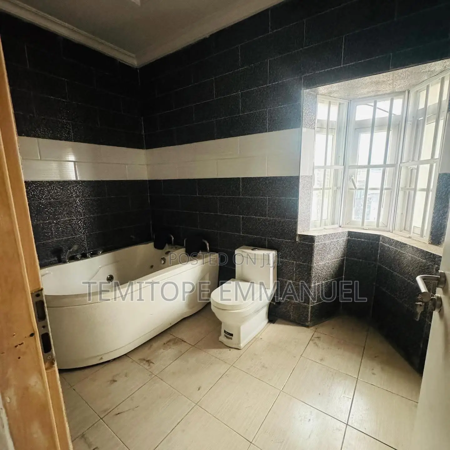 Furnished 5bdrm Duplex in Magodo Gra Phase 1 for sale