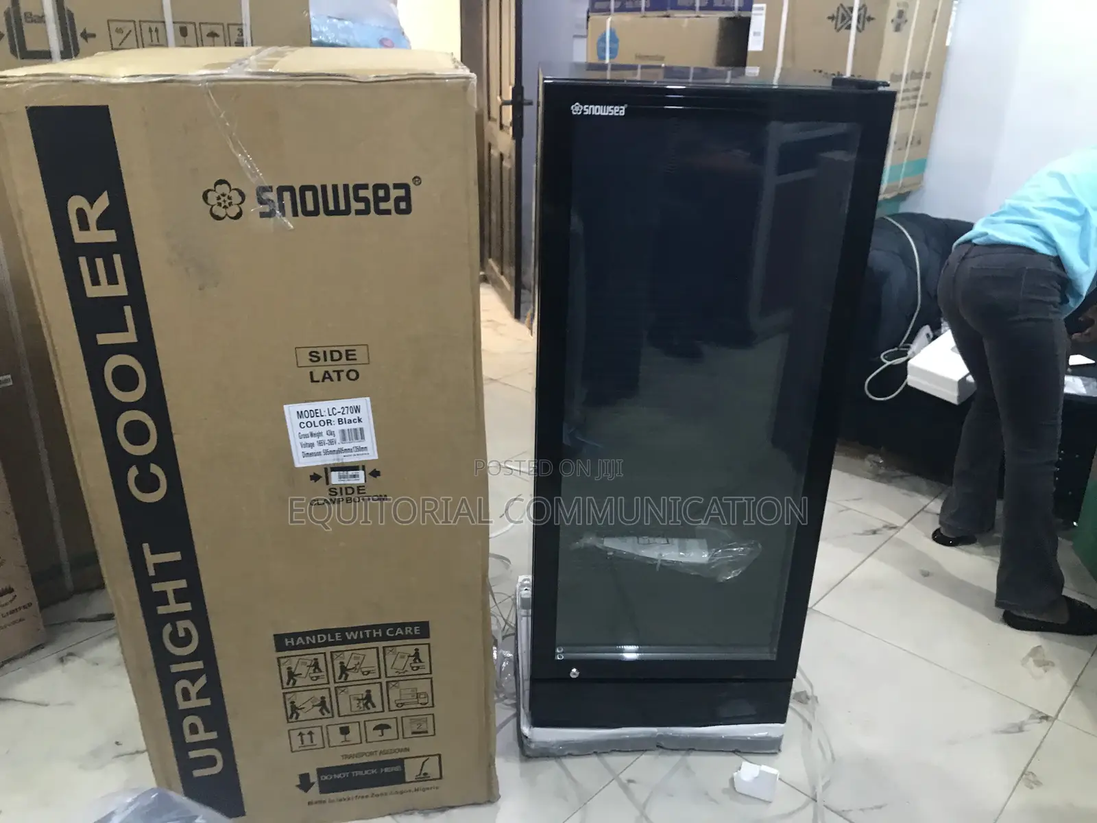 Snowsea Lc-270w Showroom Glass Door Fridge