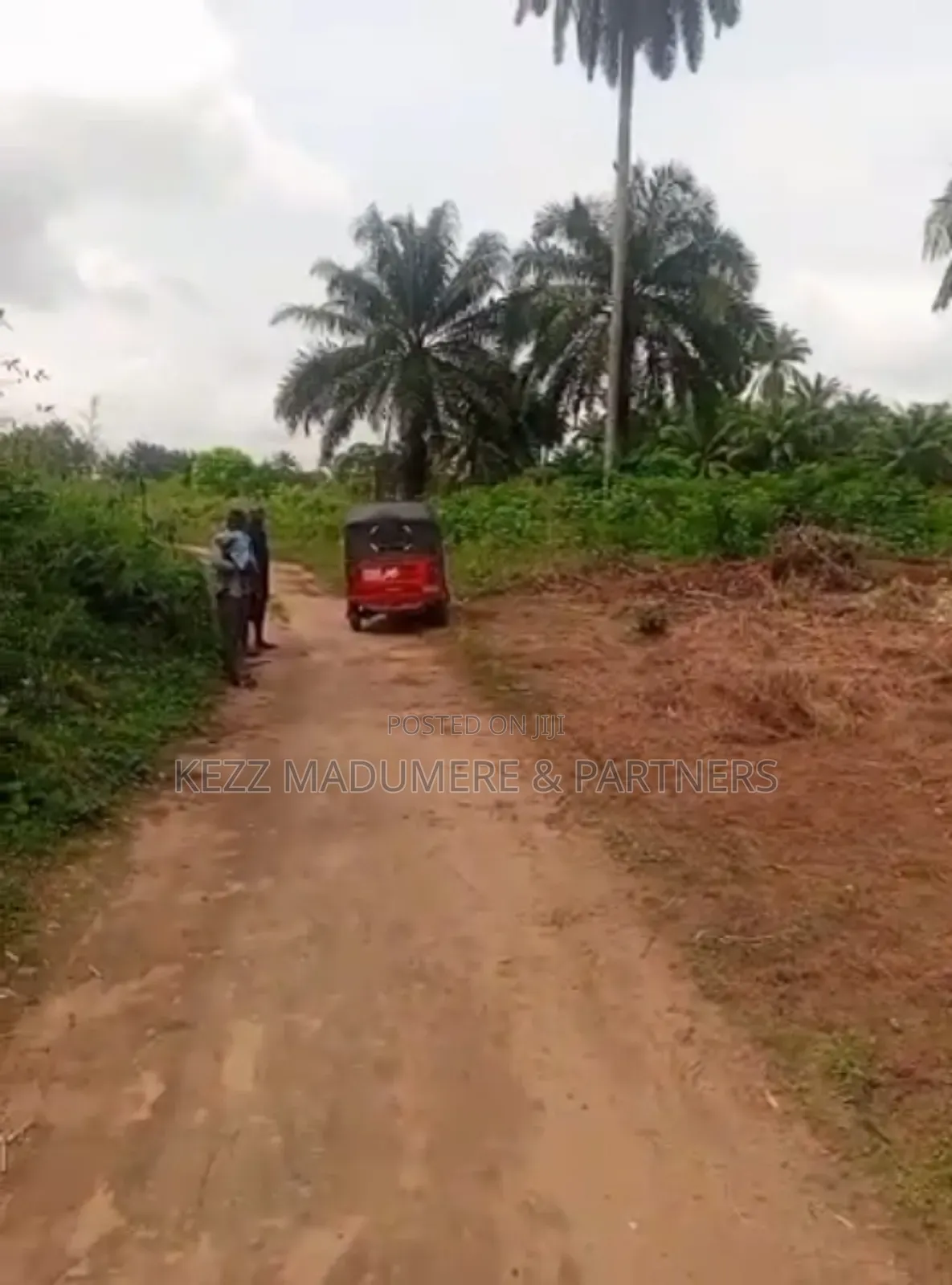 For Sale : 1.6 Hectares Near Uniuyo Teaching Hospital, Uyo