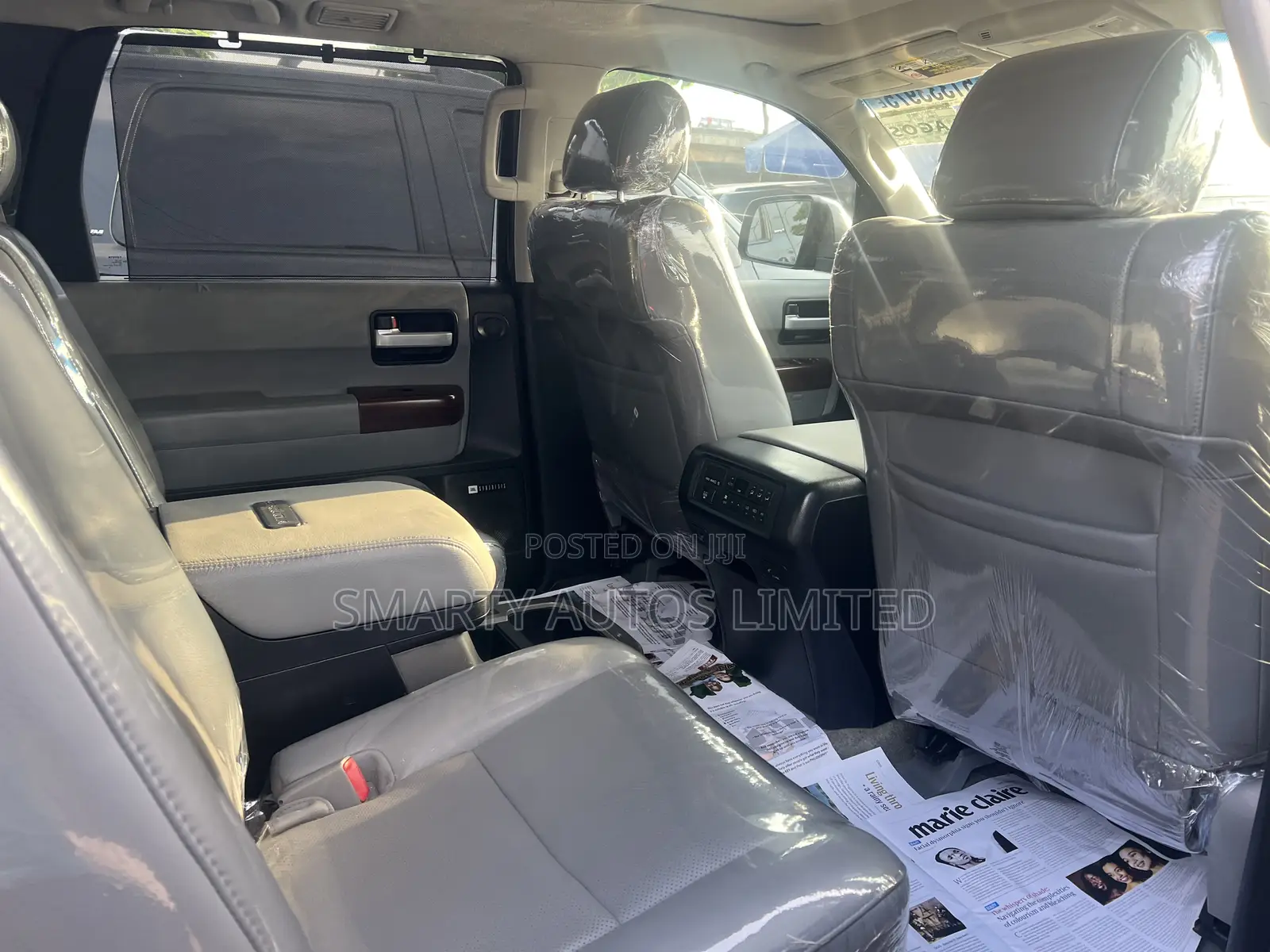Toyota Sequoia Platinum 4dr SUV (5.7L 8cyl 6A) 2015 Black