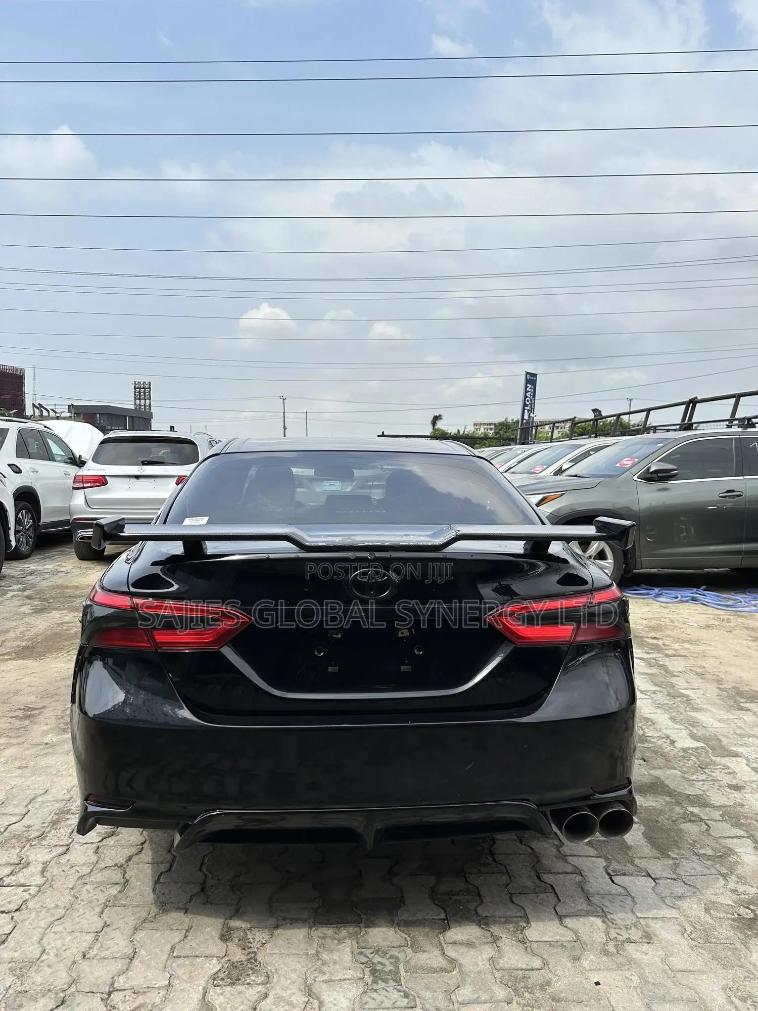 Toyota Camry SE FWD (2.5L 4cyl 8AM) 2018 Black