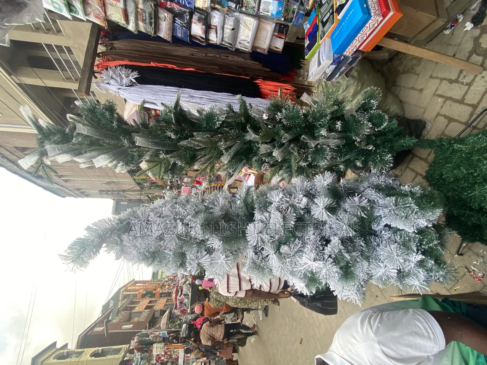 7 Fit Christmas Tree With Snow