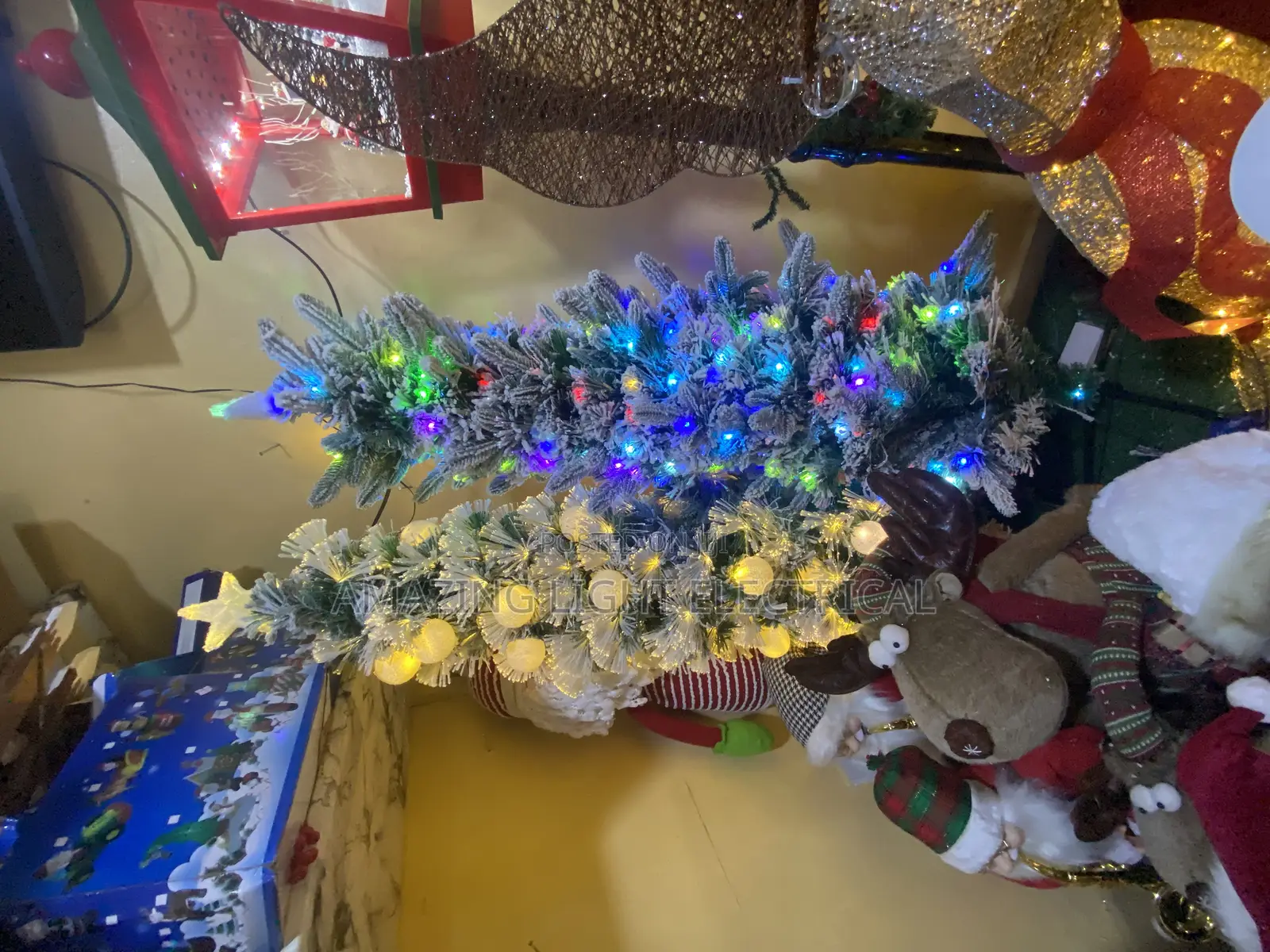 Christmas Tree Complete With Lights