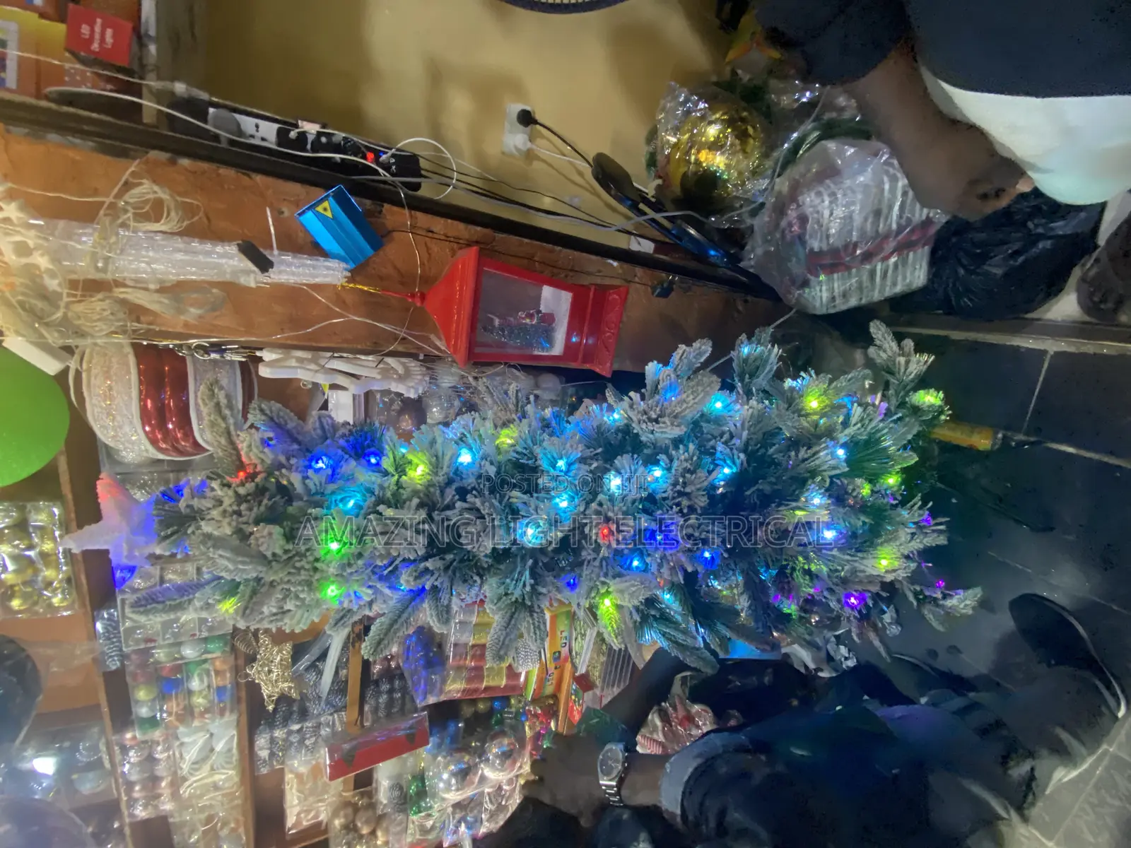Christmas Tree Complete With Lights