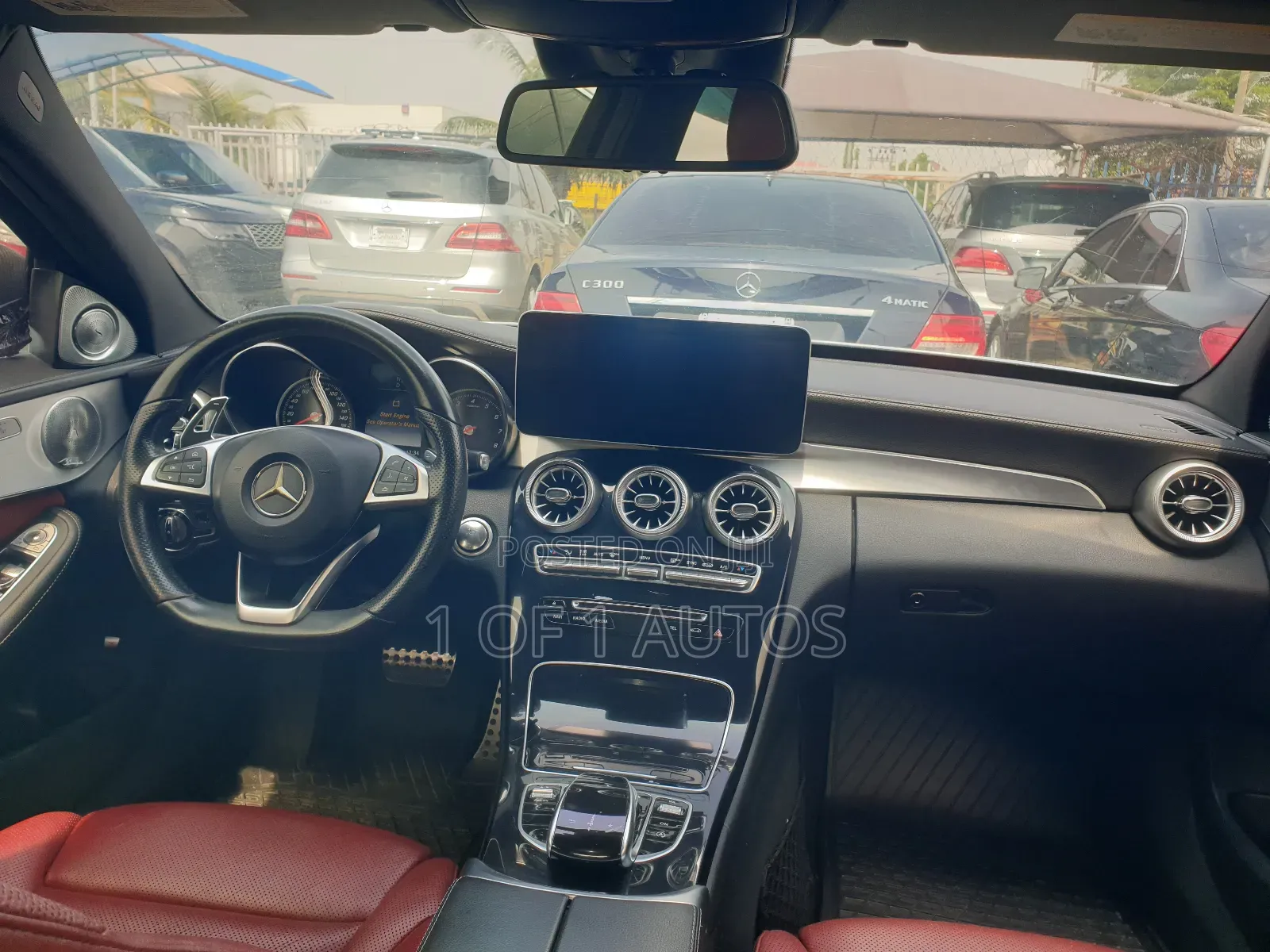 Mercedes-Benz C300 Luxury 4dr AWD 4Matic Sedan (2.0L 4cyl 7A) 2015