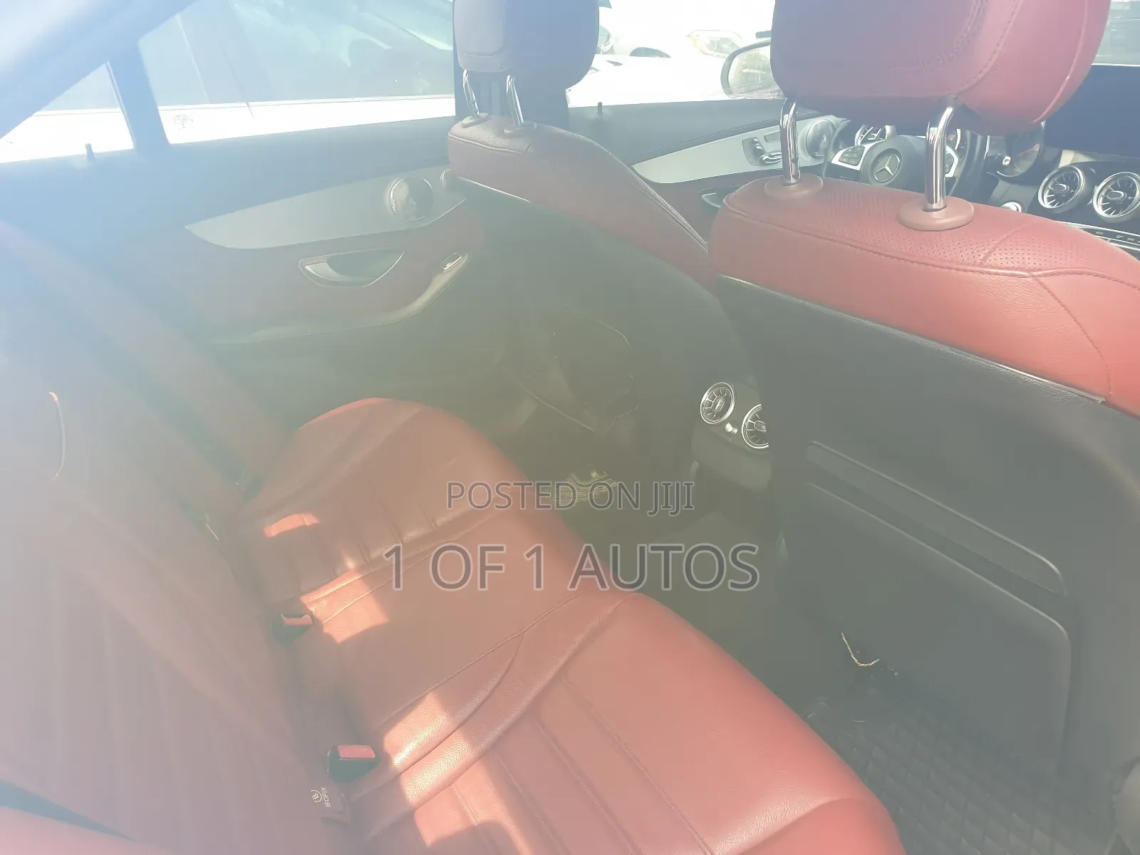 Mercedes-Benz C300 Luxury 4dr AWD 4Matic Sedan (2.0L 4cyl 7A) 2015