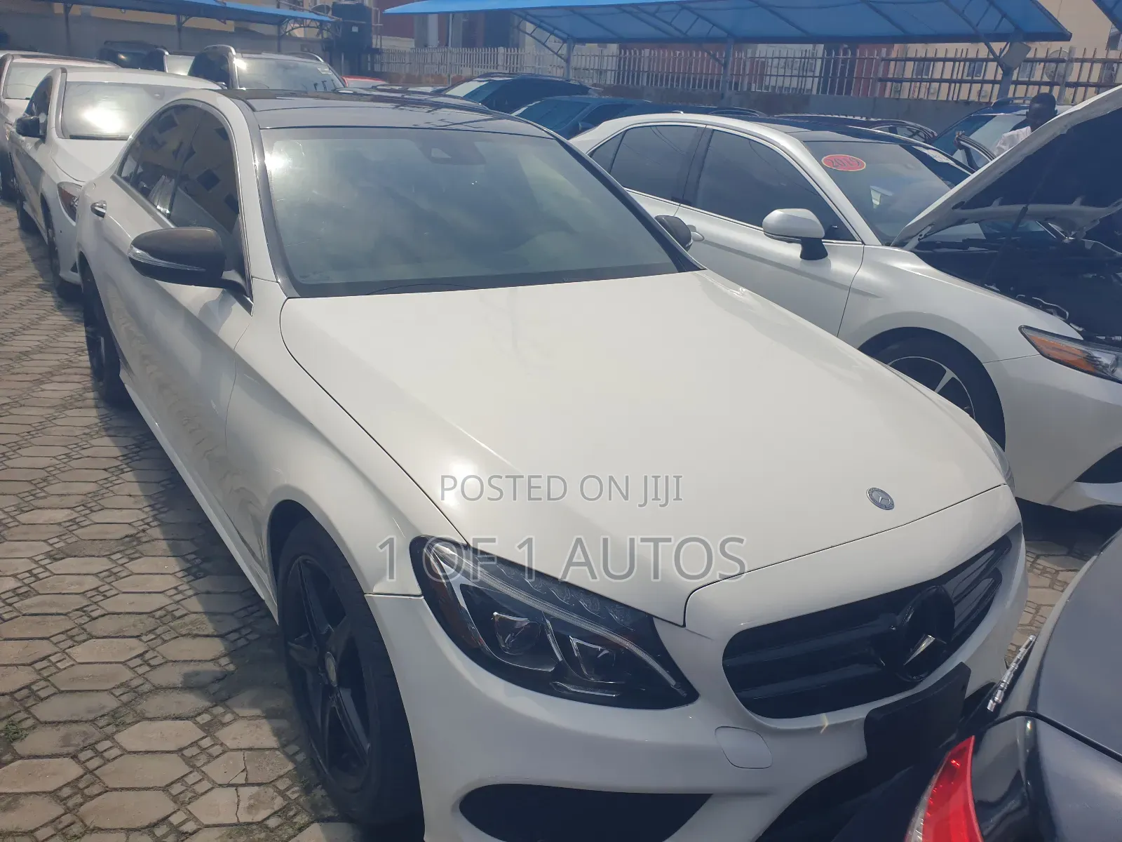 Mercedes-Benz C300 Luxury 4dr AWD 4Matic Sedan (2.0L 4cyl 7A) 2015