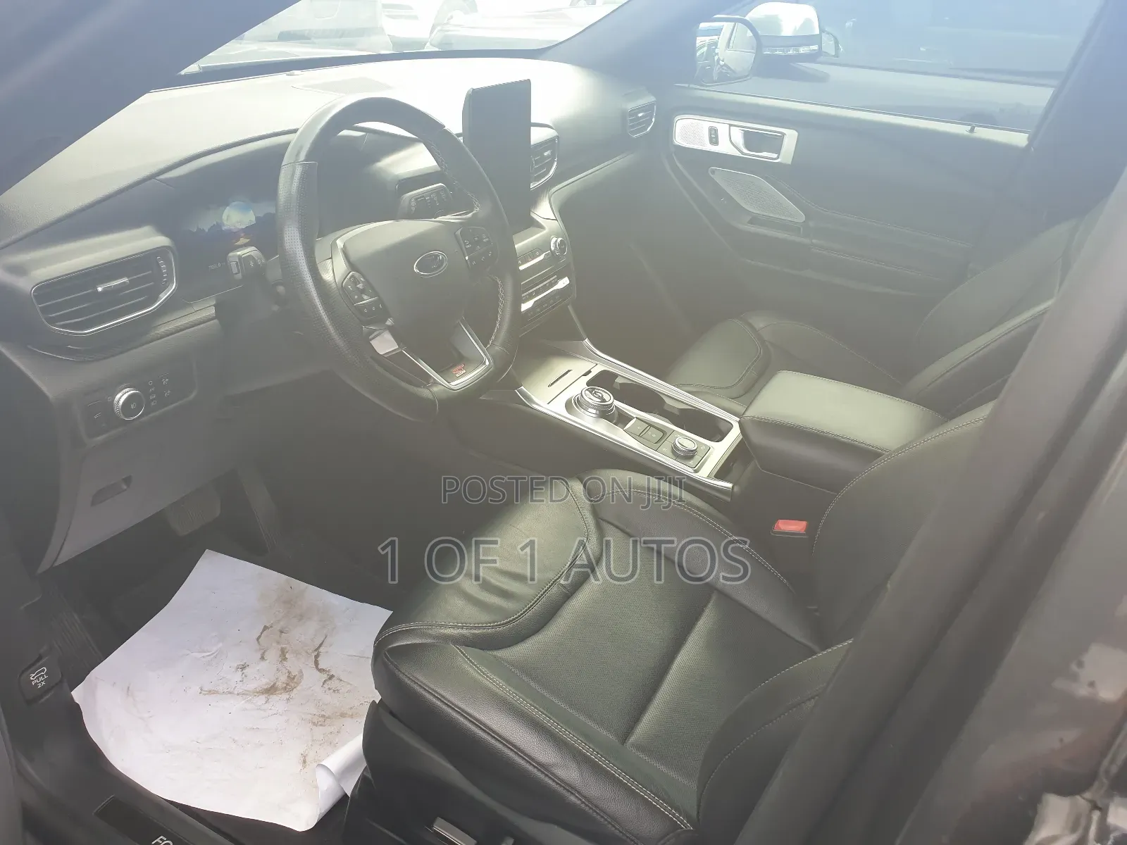 Ford Explorer Platinum 2021 Black