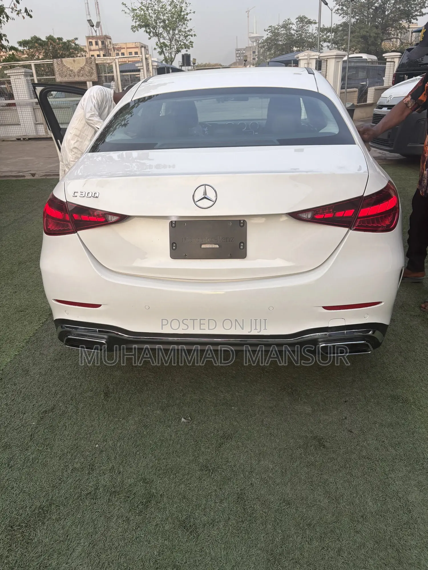 Mercedes-Benz C300 2022 White
