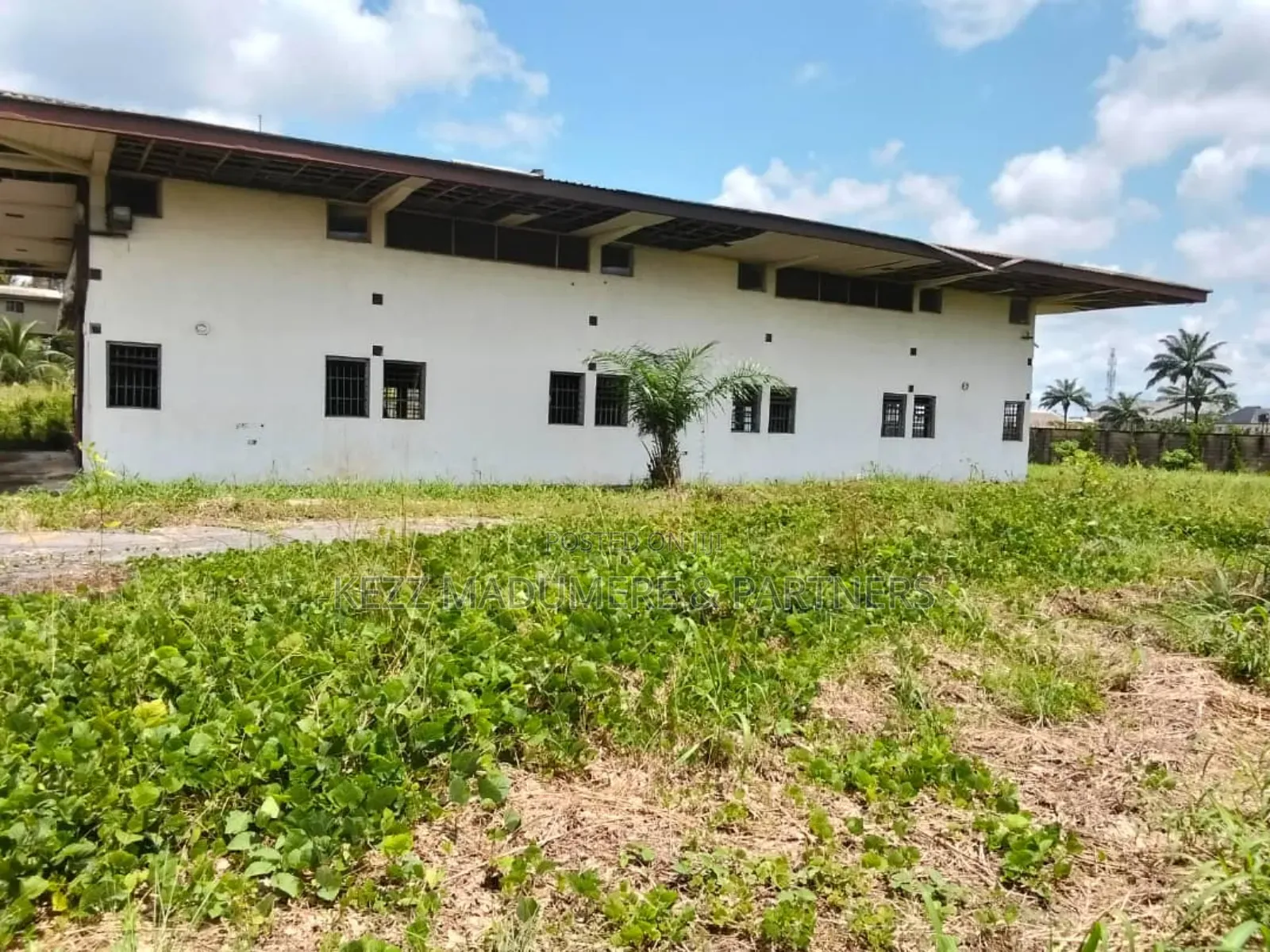 For Sale : 10.6 Hectares Near Ibom Specialist Hospital, at Itam 2