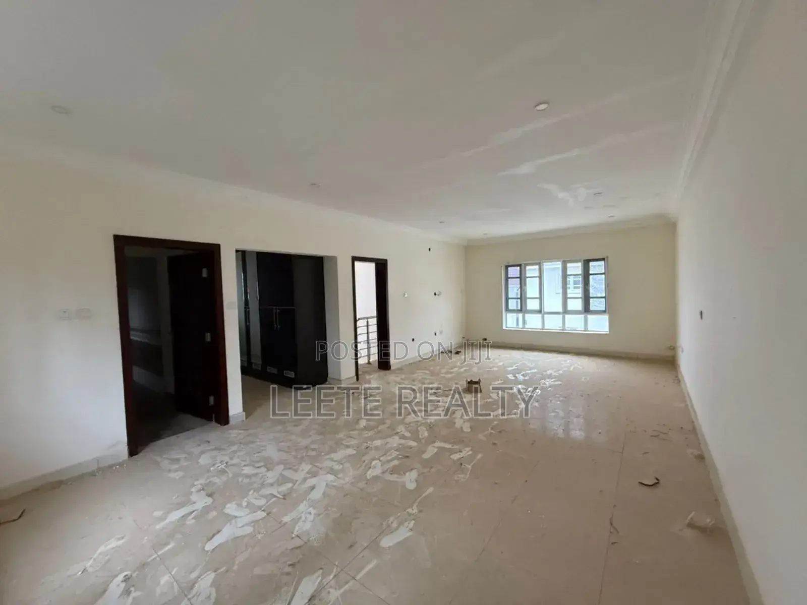 4bdrm Townhouse / Terrace in Maitama for rent