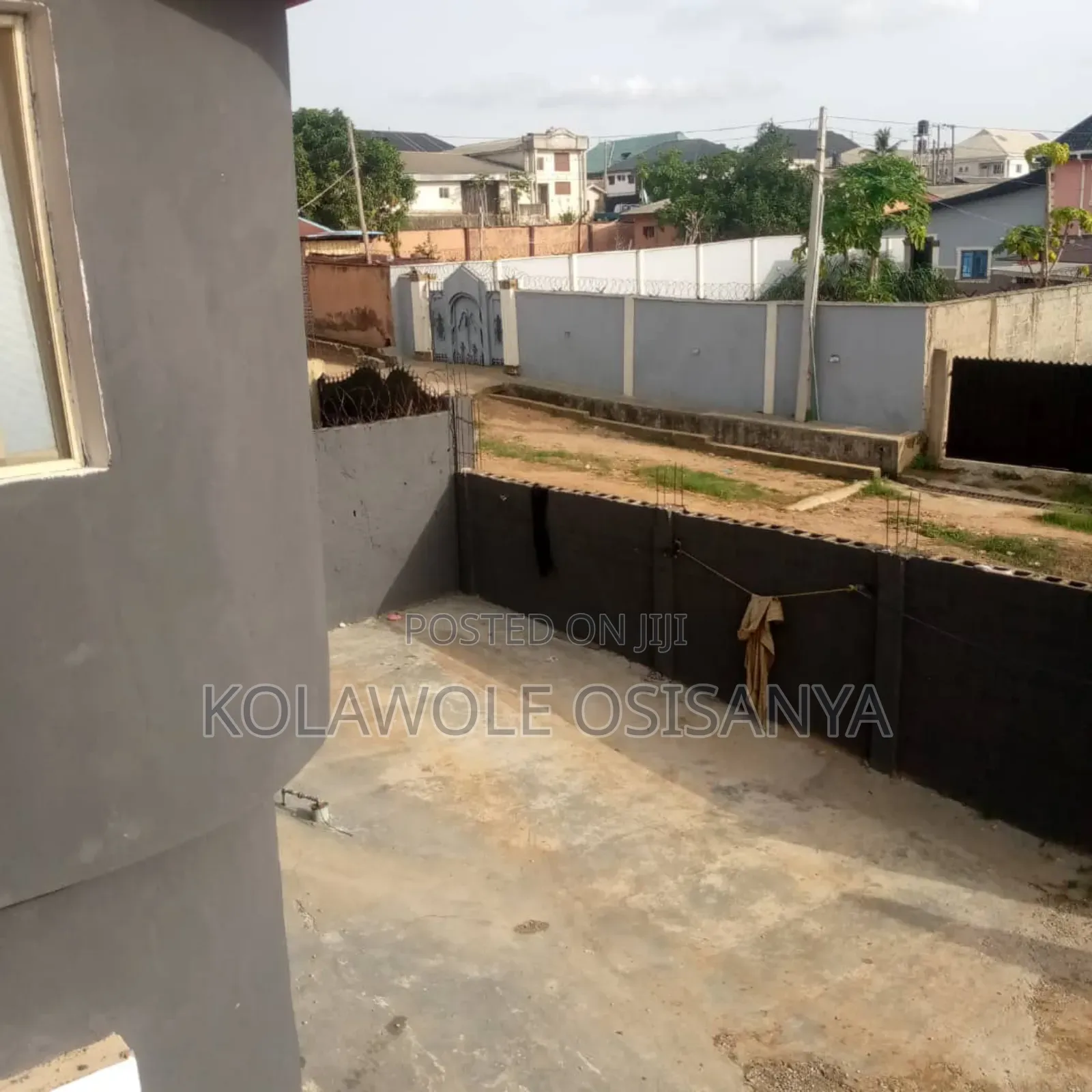2bdrm Block of Flats in Akesan for sale