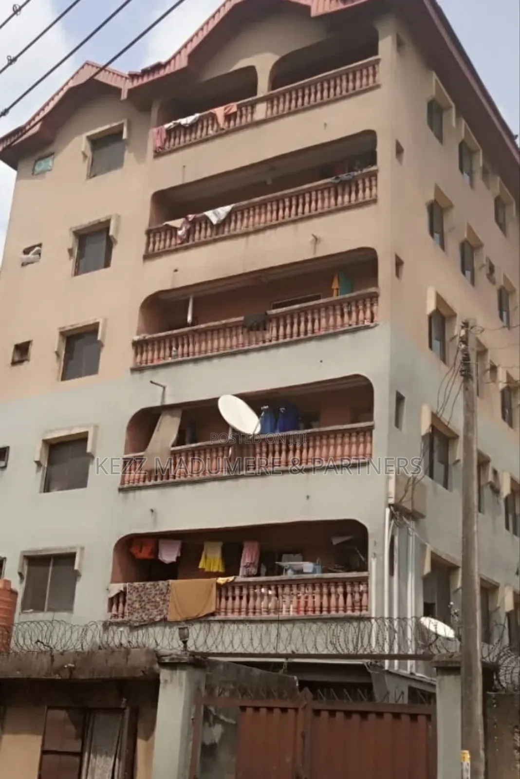 12bdrm Block of Flats in Imo Avenue By Faulks for sale