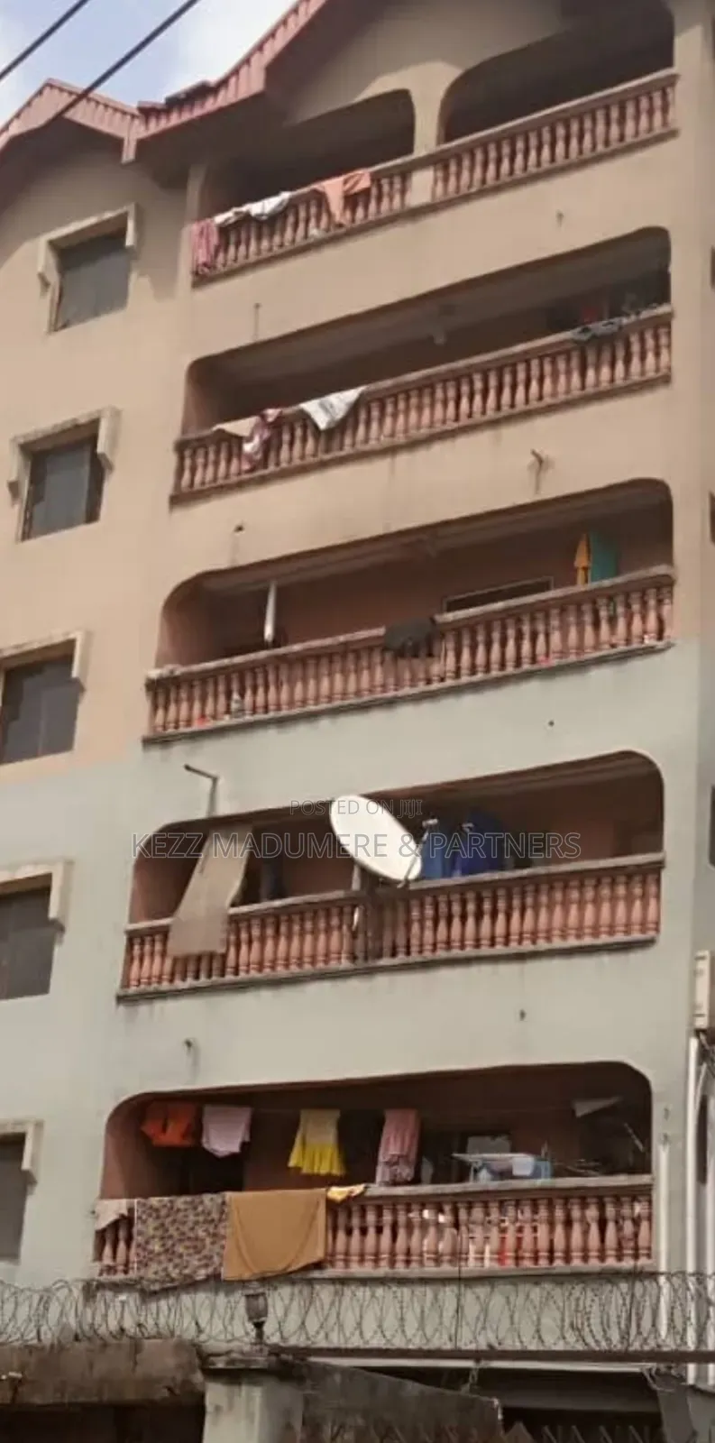 12bdrm Block of Flats in Imo Avenue By Faulks for sale