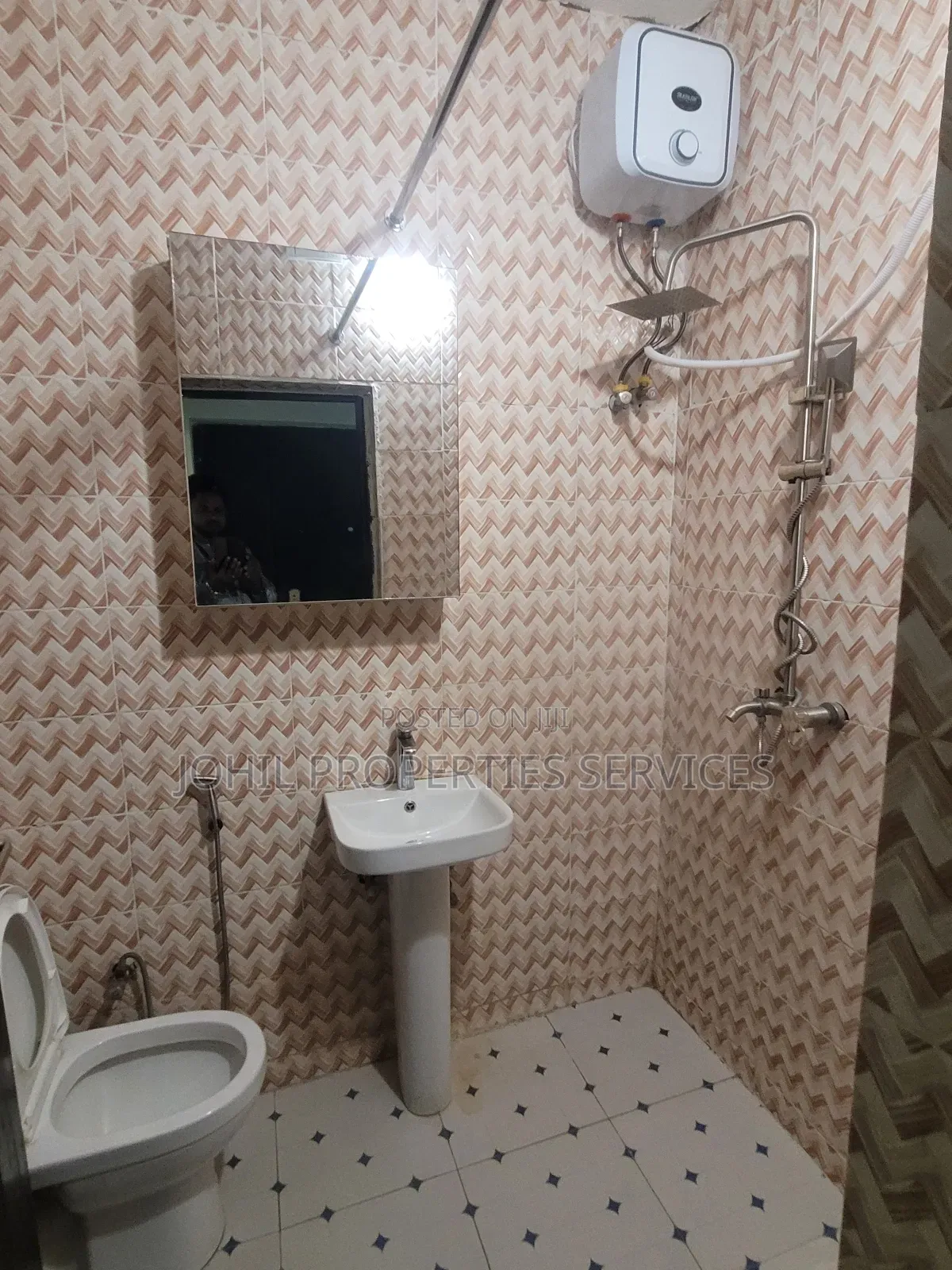 1bdrm Room & Parlour in Naf Valley Estate, Asokoro for rent