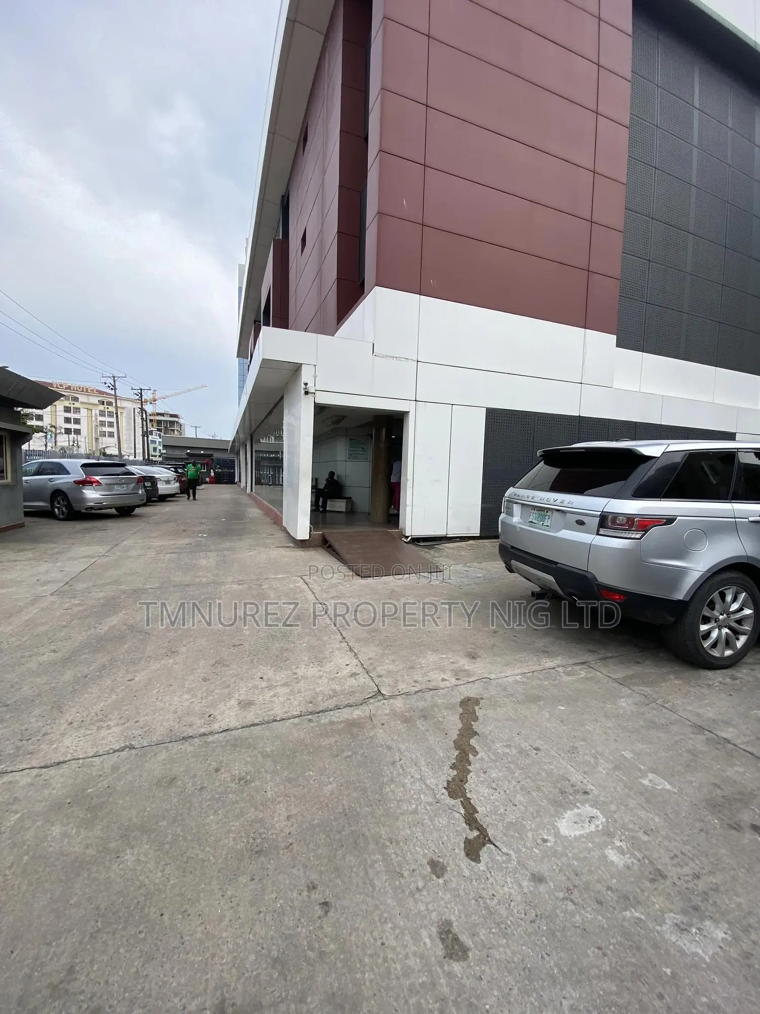 Office Space 470sqm for Rent at Vi