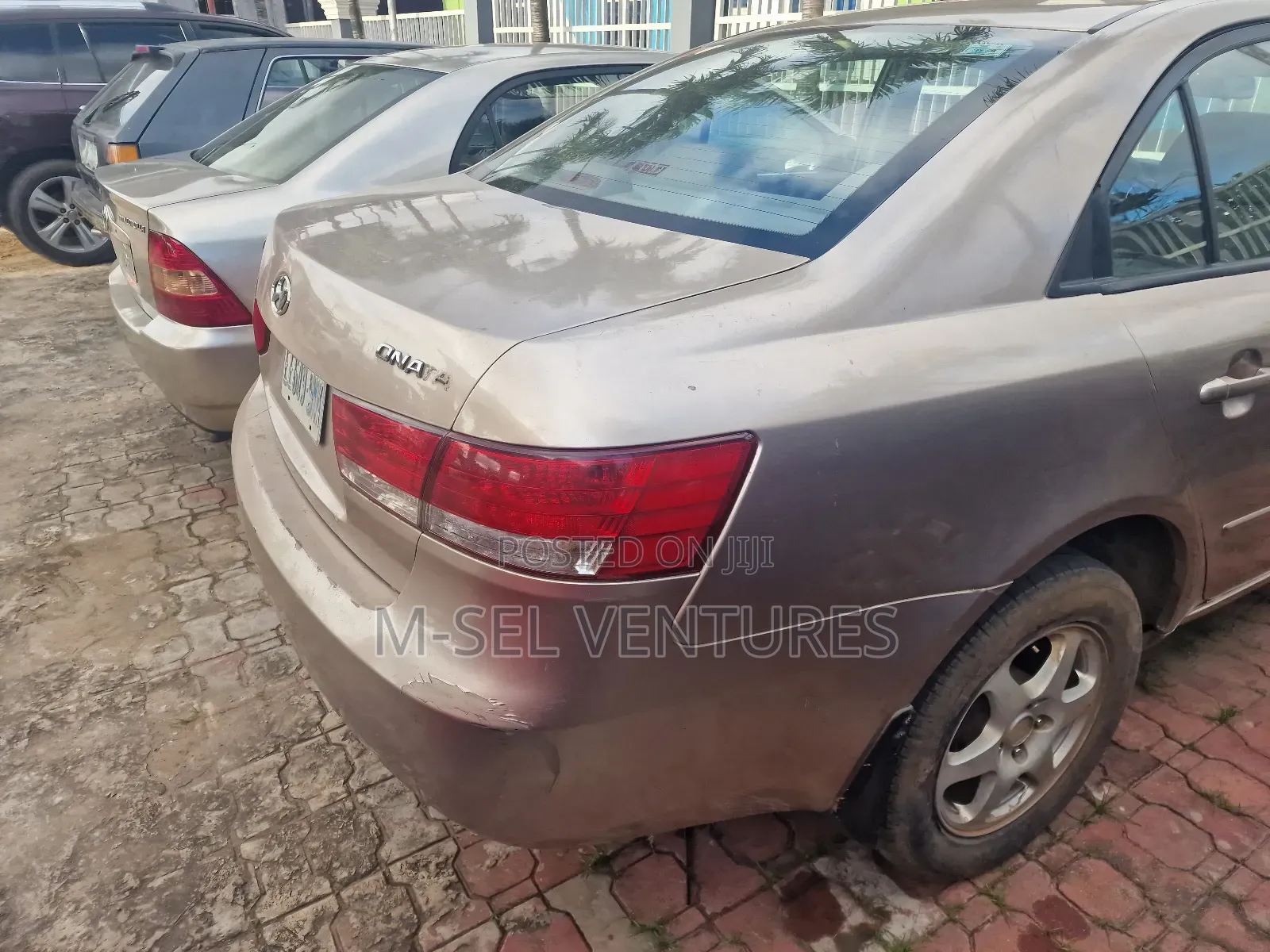 Hyundai Sonata 2008 Gold