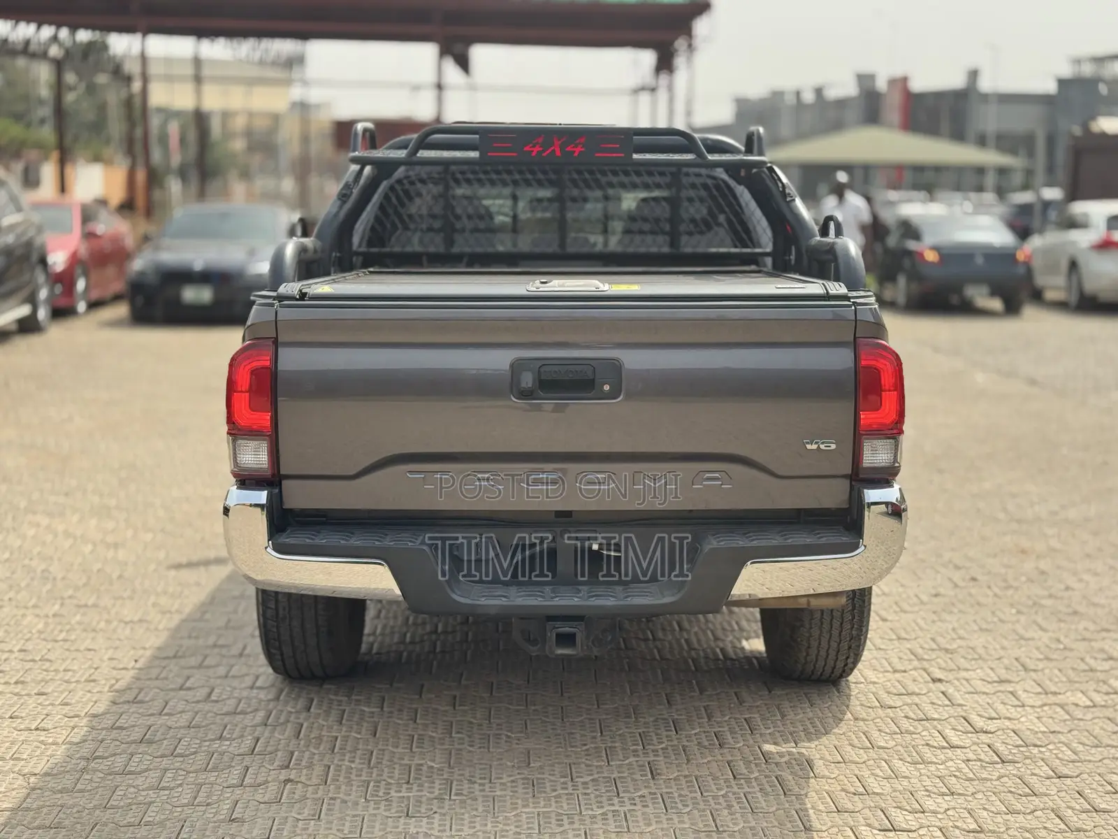 Toyota Tacoma SR5 2018 Gray