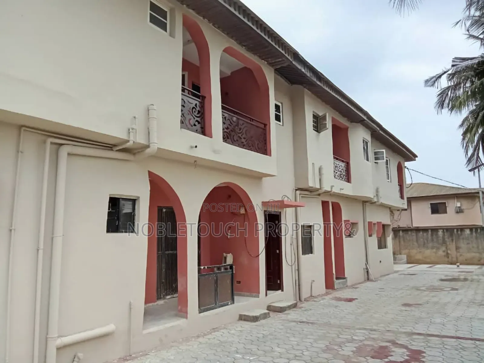 3bdrm Block of Flats in Egbeda Idimu Lagos, Pipeline for rent