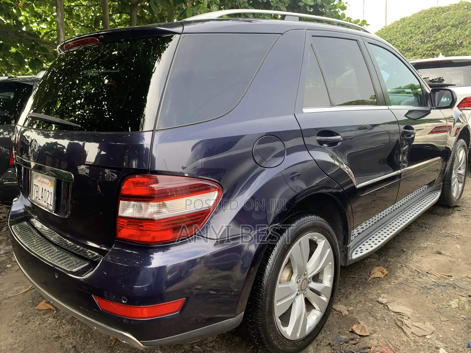 Mercedes-Benz M Class 2010 Blue