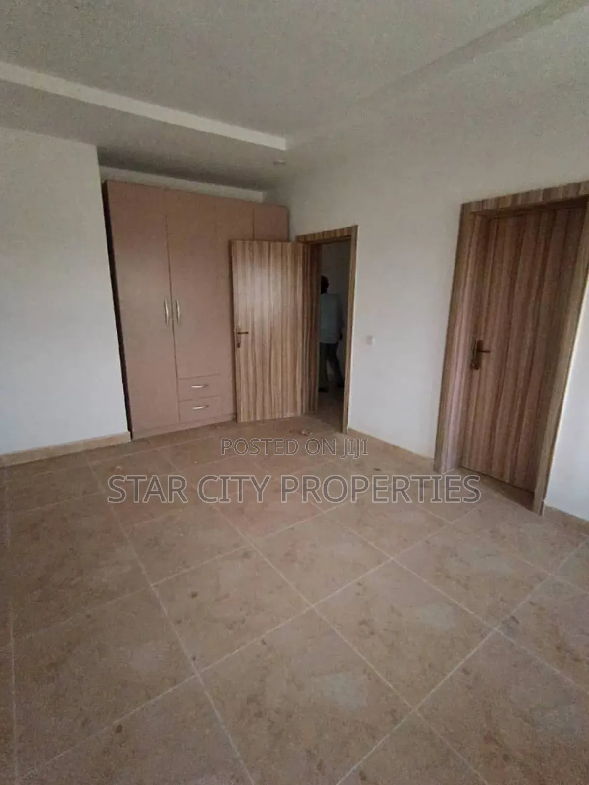 3bdrm Apartment in Ikeja, Mobolaji Bank Anthony Way for rent
