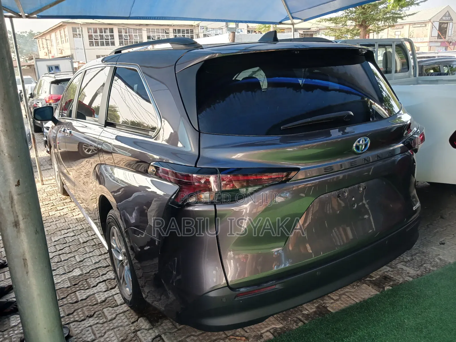 Toyota Sienna 2023 Gray