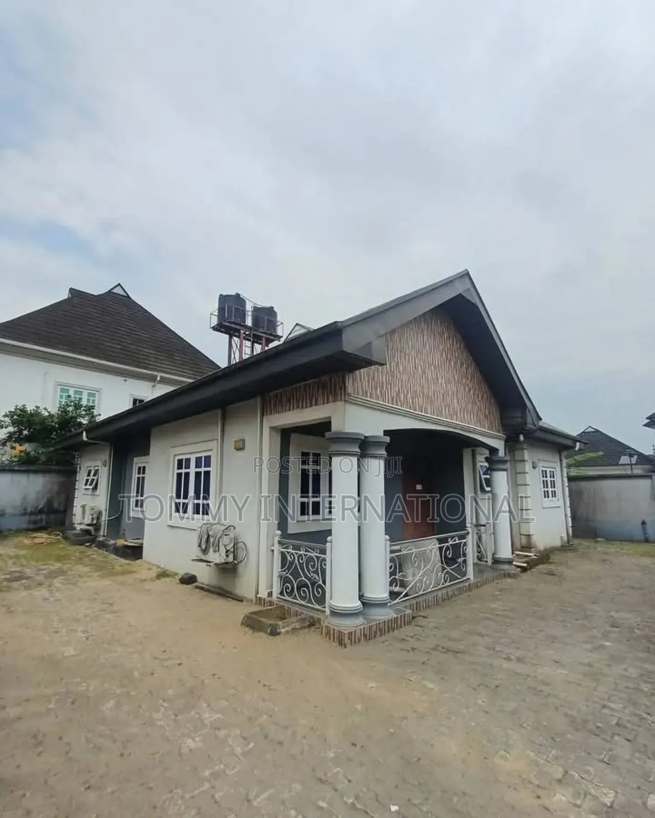 2bdrm Block of Flats in Port-Harcourt for sale