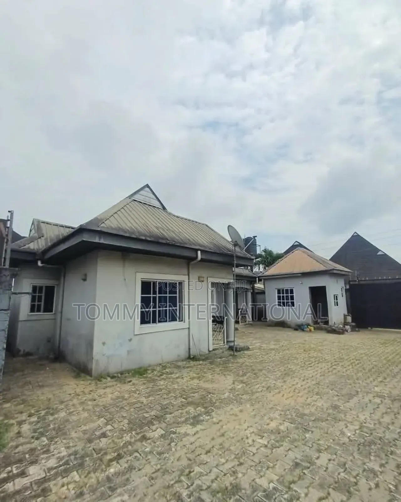 2bdrm Block of Flats in Port-Harcourt for sale