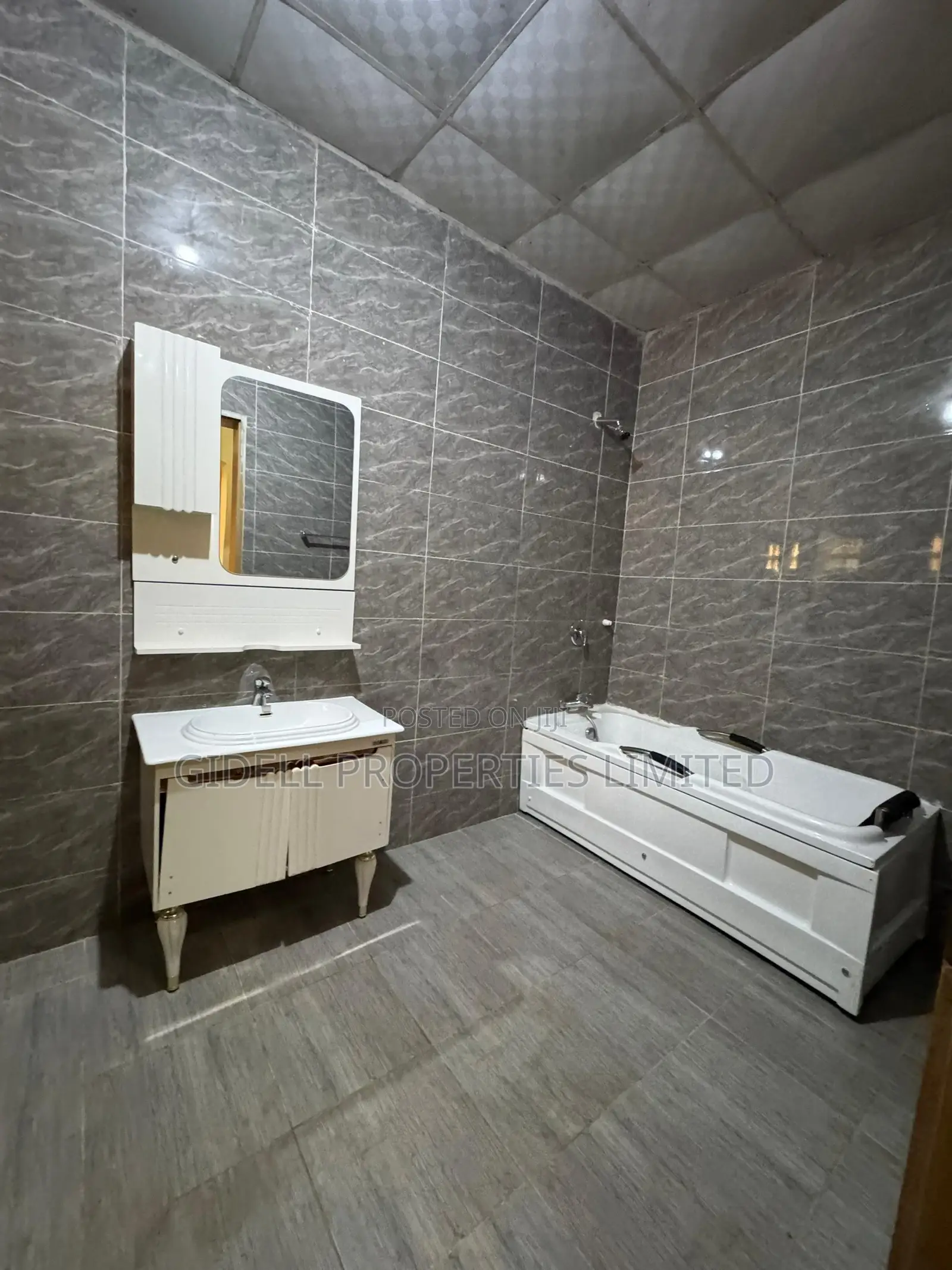 3bdrm Apartment in Maitama for rent