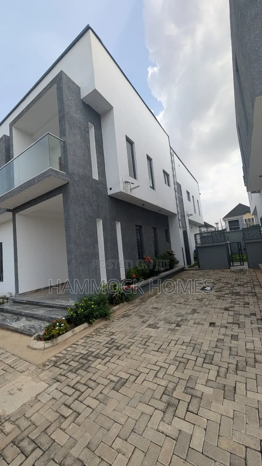 5bdrm Duplex in Kolapo Ishola Gra, Akobo for rent