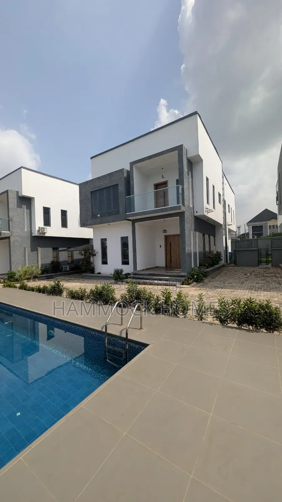 5bdrm Duplex in Kolapo Ishola Gra, Akobo for rent