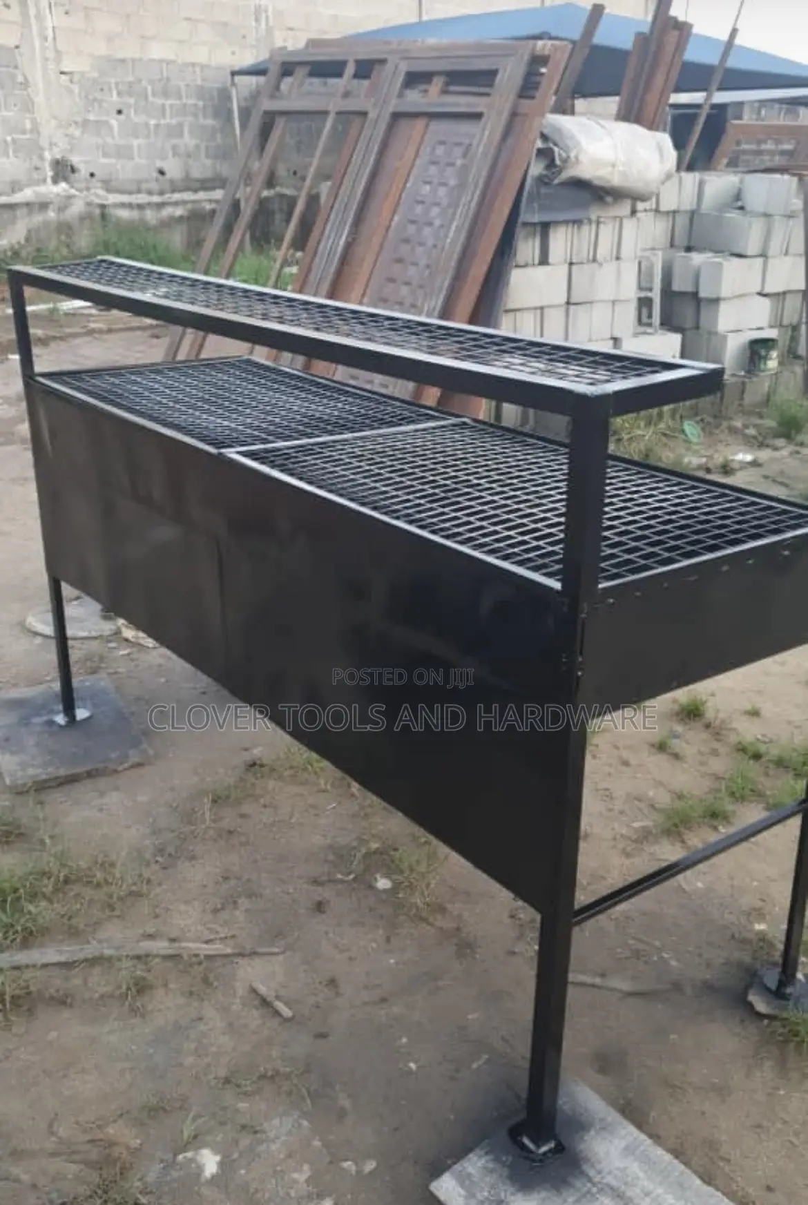 Large Barbecue Grill or Churrasqueira