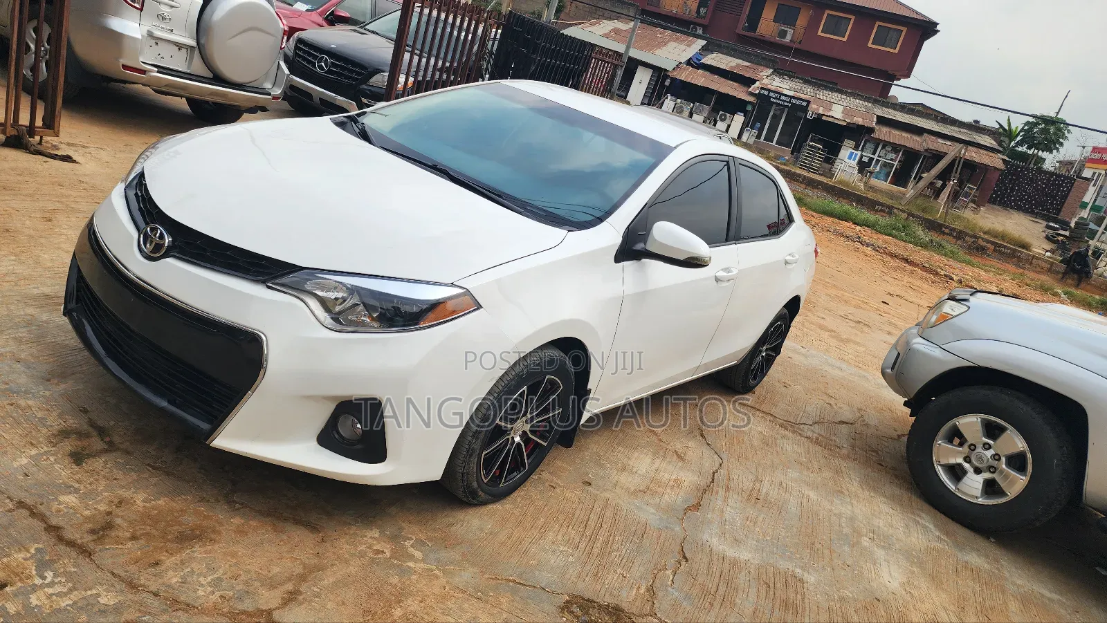 Toyota Corolla 2014 White