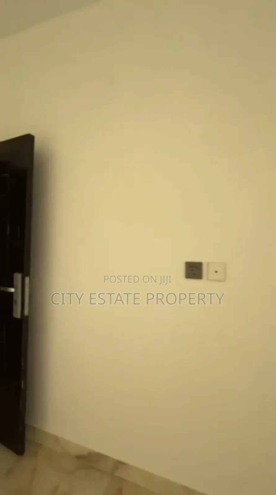 8bdrm Block of Flats in Royal Estate, Port-Harcourt for sale