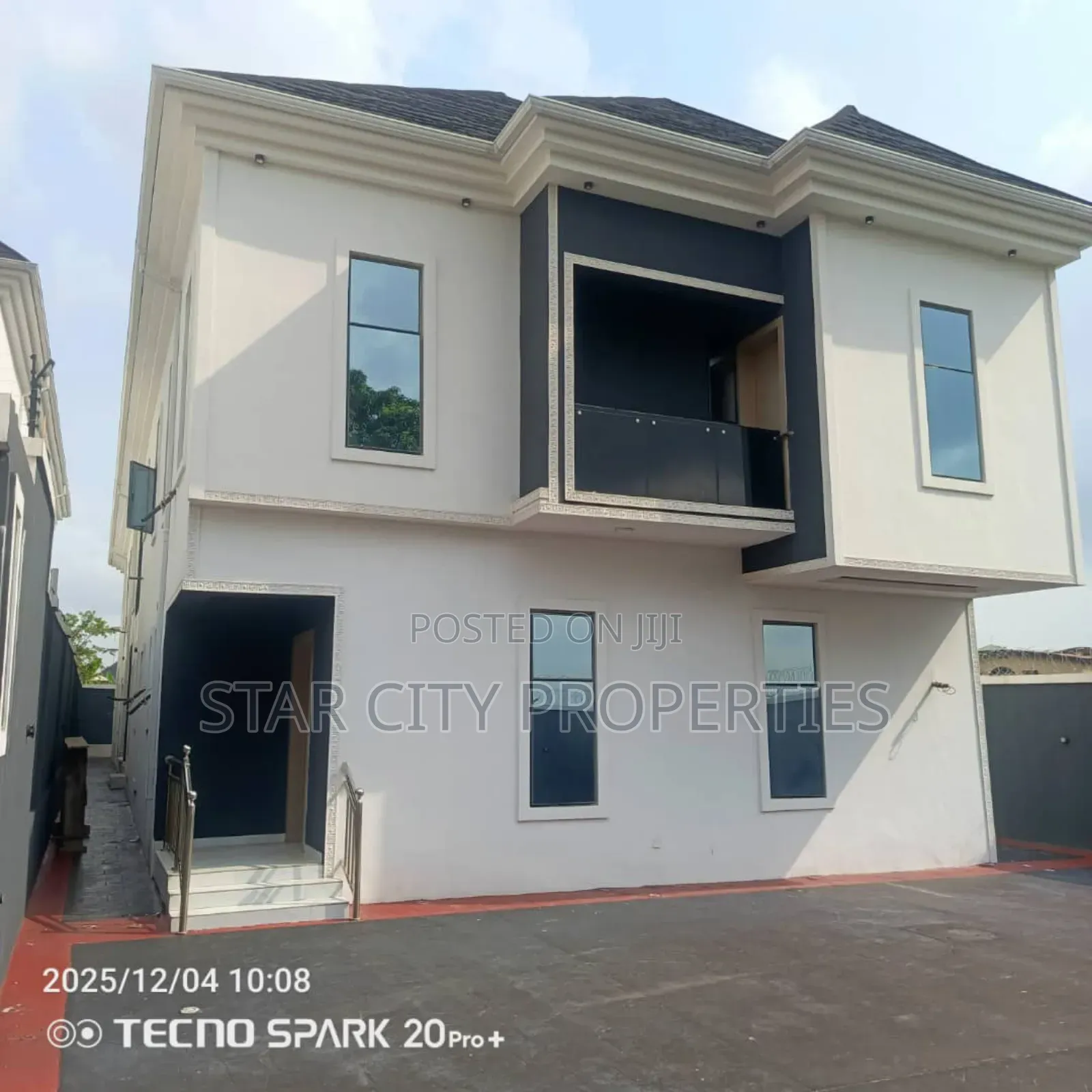 3bdrm Apartment in Omole Estate for rent