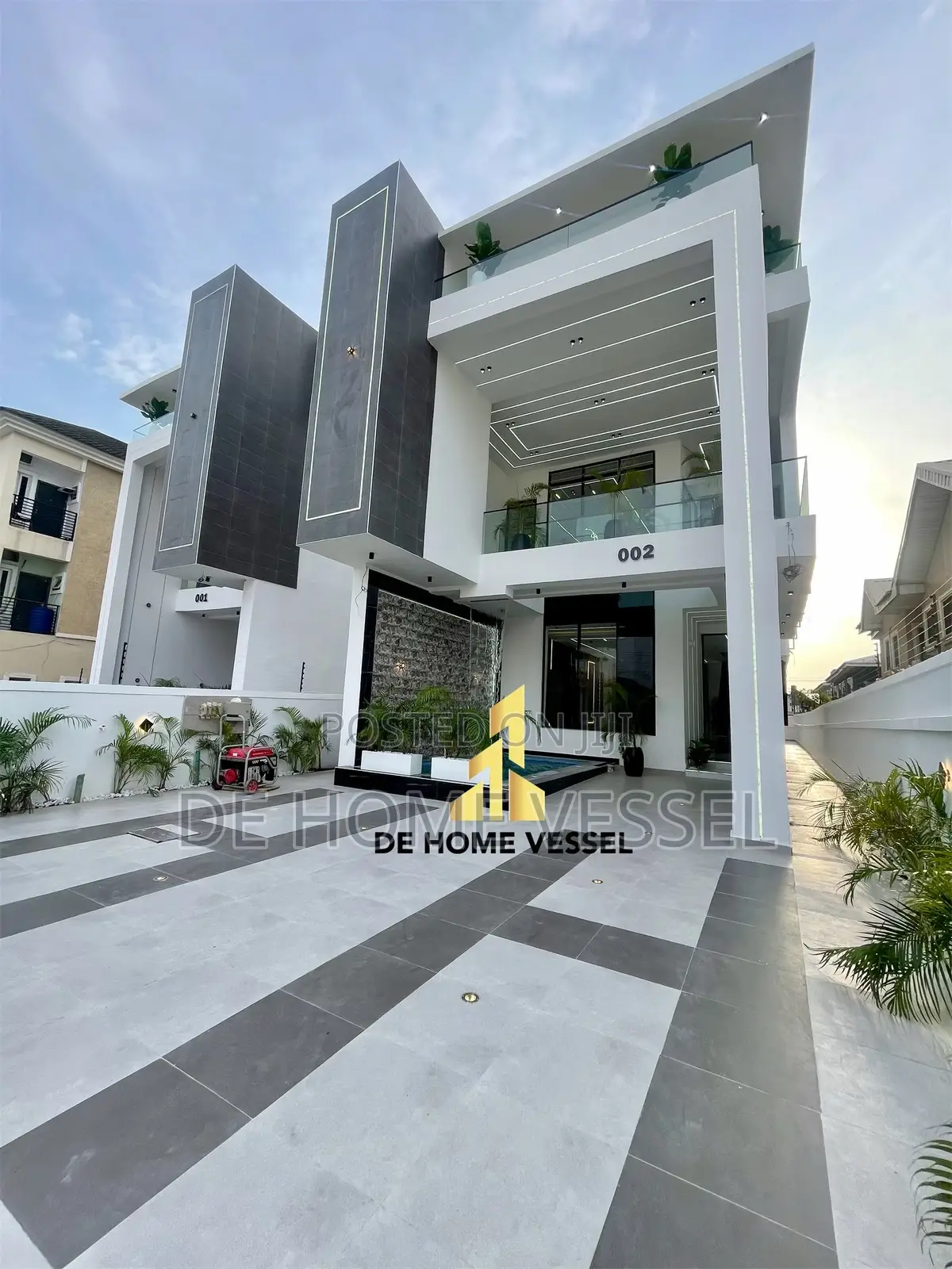 5bdrm Duplex in Ikota, Lekki for sale