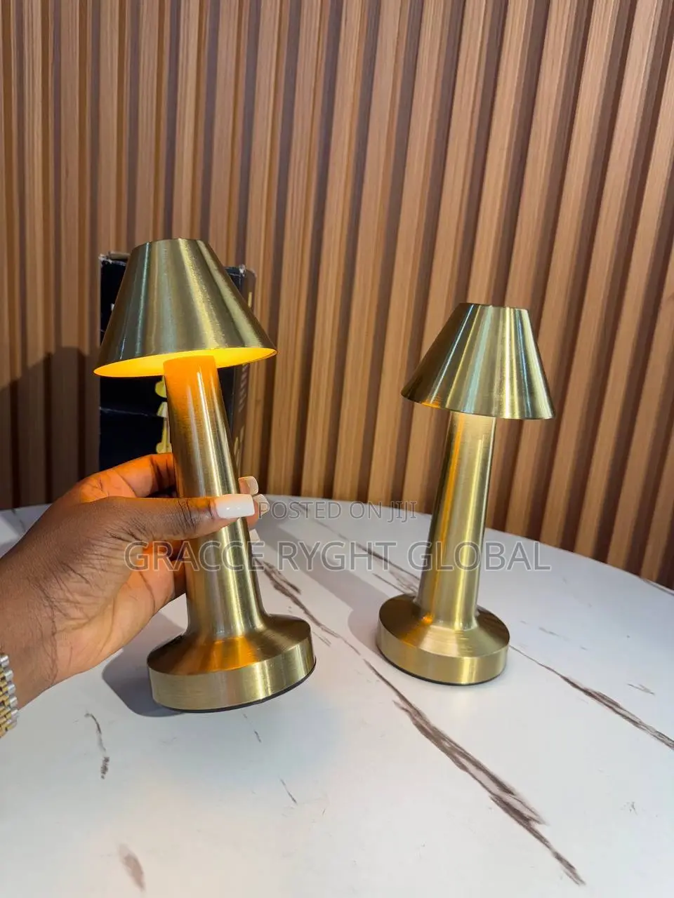 Cordless Small Table Lamp For Bar Restaurant
