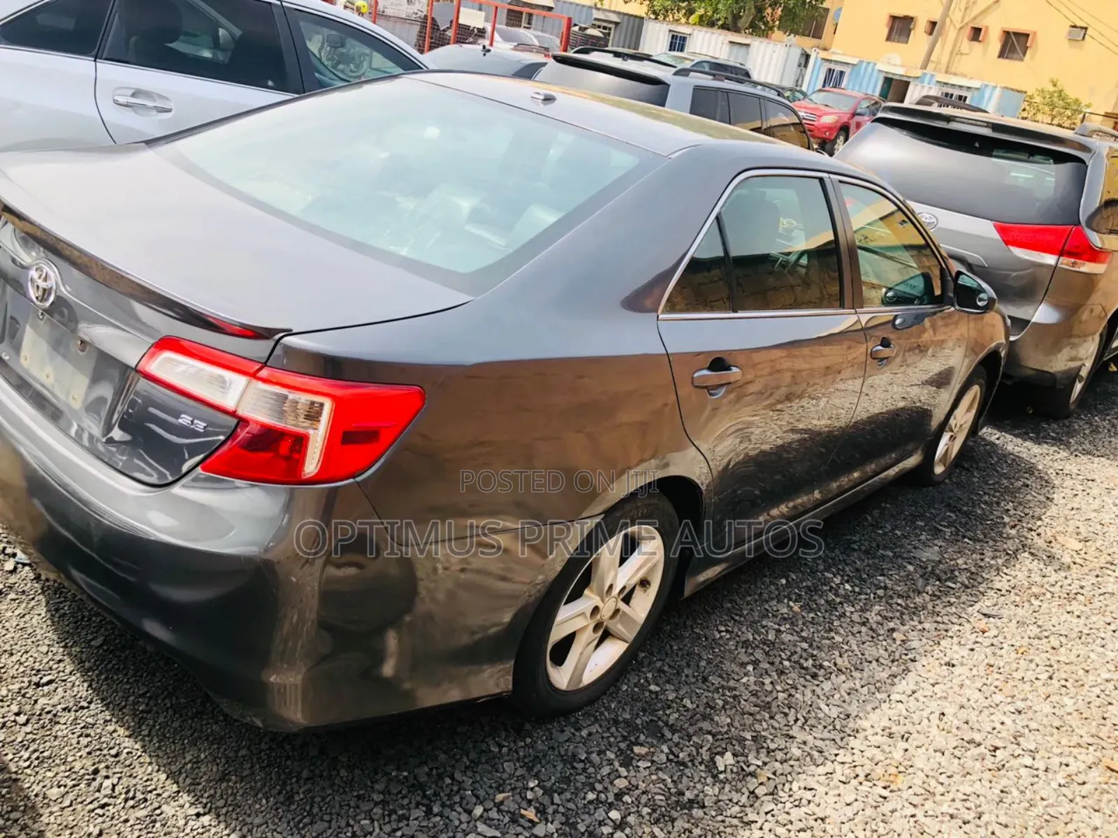 Toyota Camry SE 4dr Sedan (2.5L 4cyl 6A) 2014 Gray