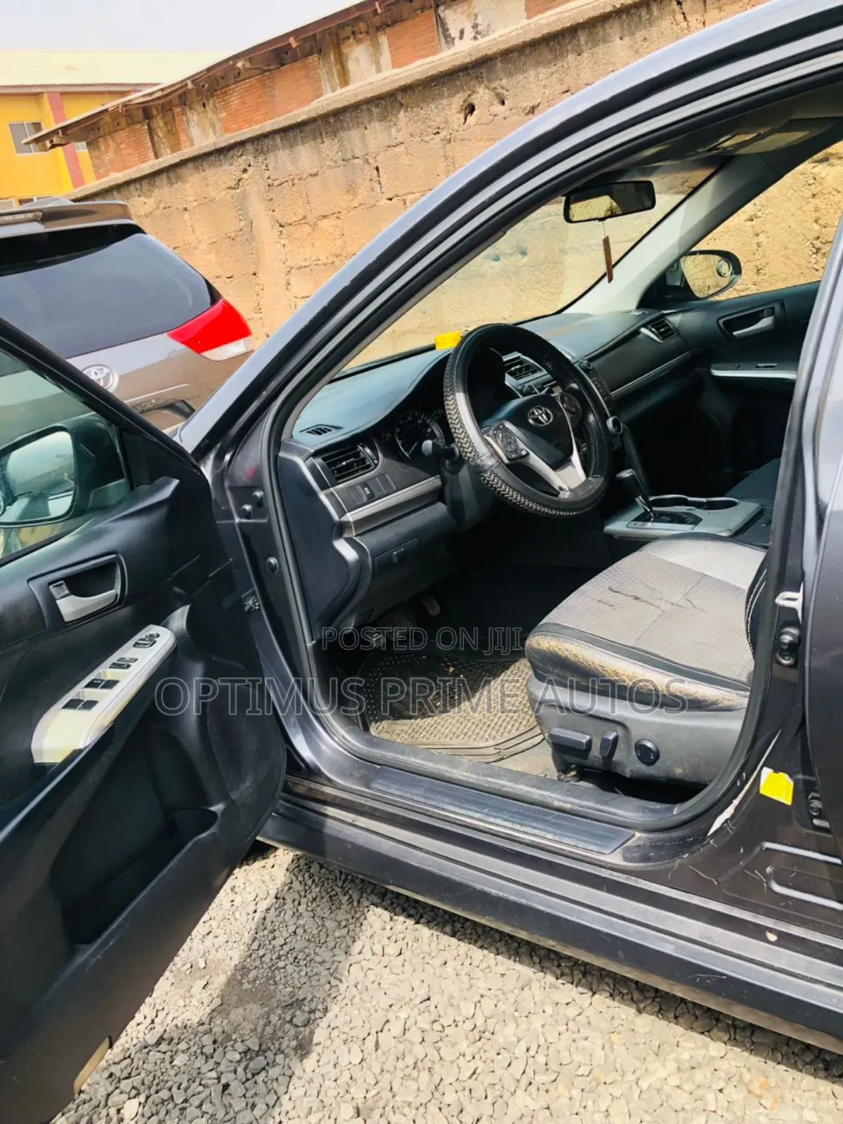 Toyota Camry SE 4dr Sedan (2.5L 4cyl 6A) 2014 Gray