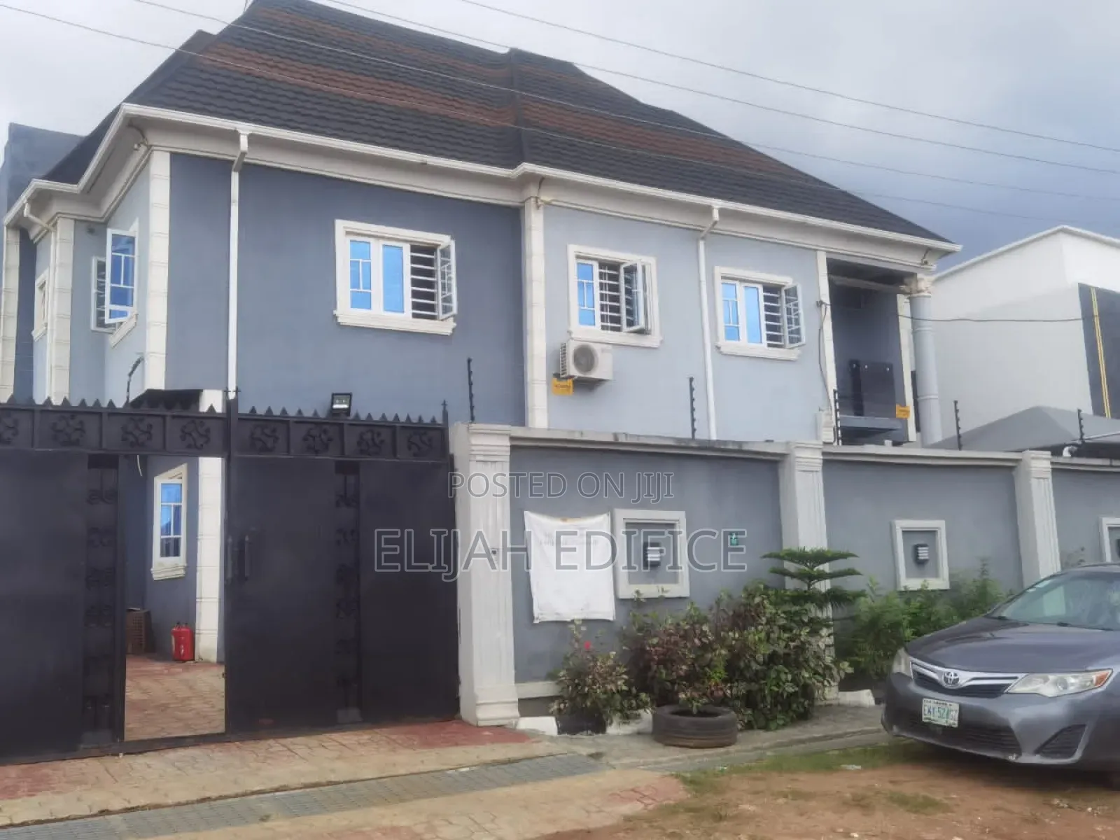 Furnished 6bdrm Duplex in Iyana Odo, Abule Egba for sale