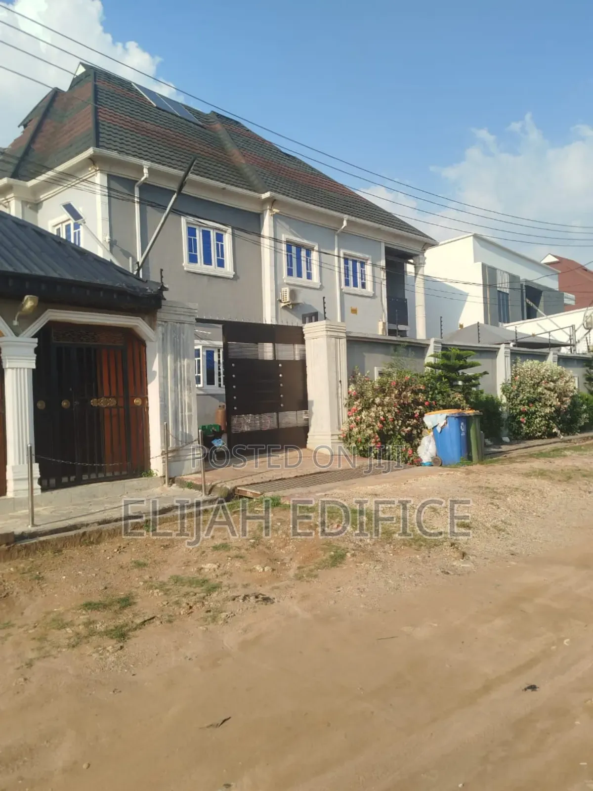 Furnished 6bdrm Duplex in Iyana Odo, Abule Egba for sale